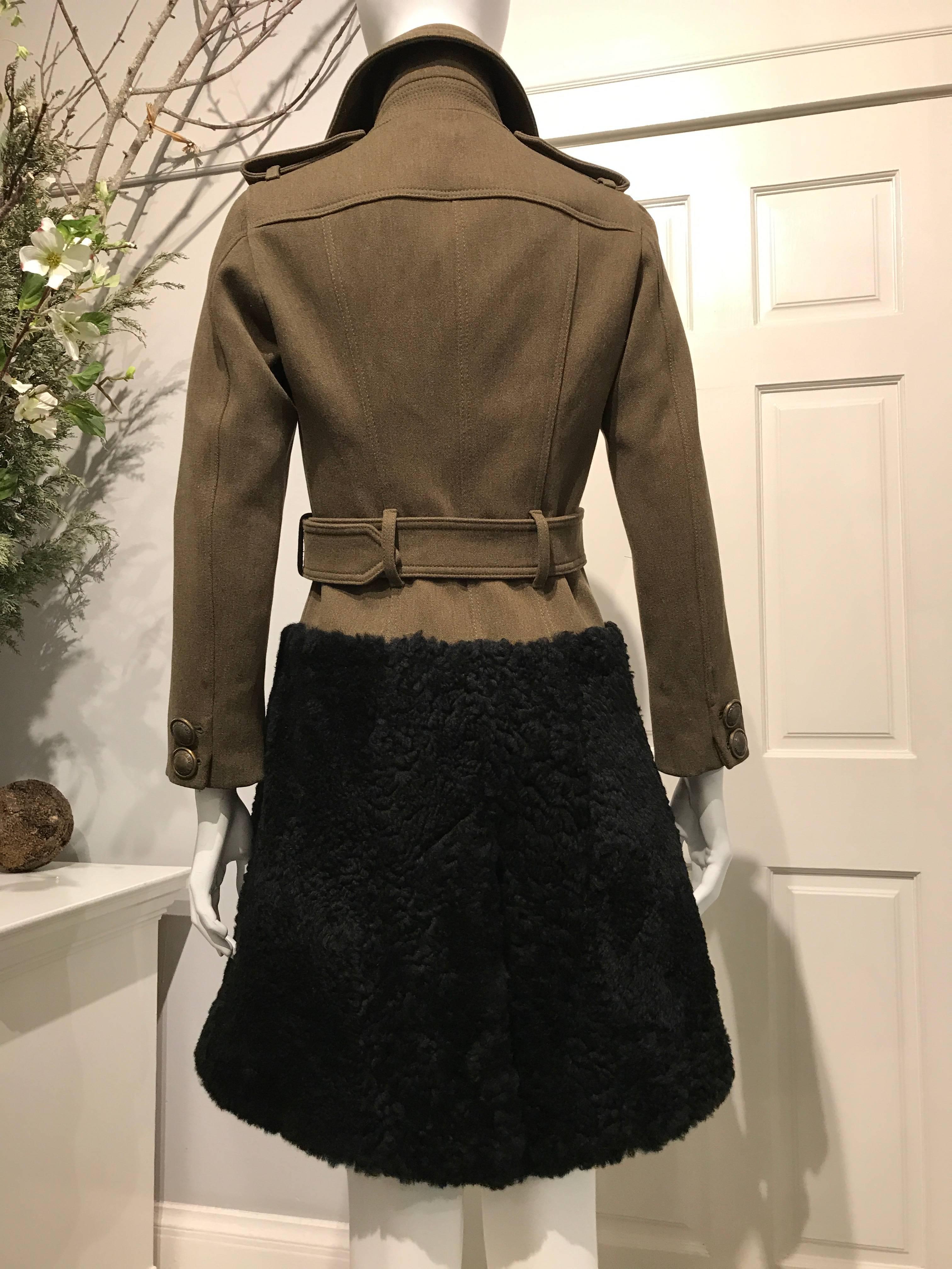 Burberry Prorsum Army Green Wool Coat With Black Shearling Skirt Sz 38 (Us2) In Excellent Condition For Sale In San Francisco, CA