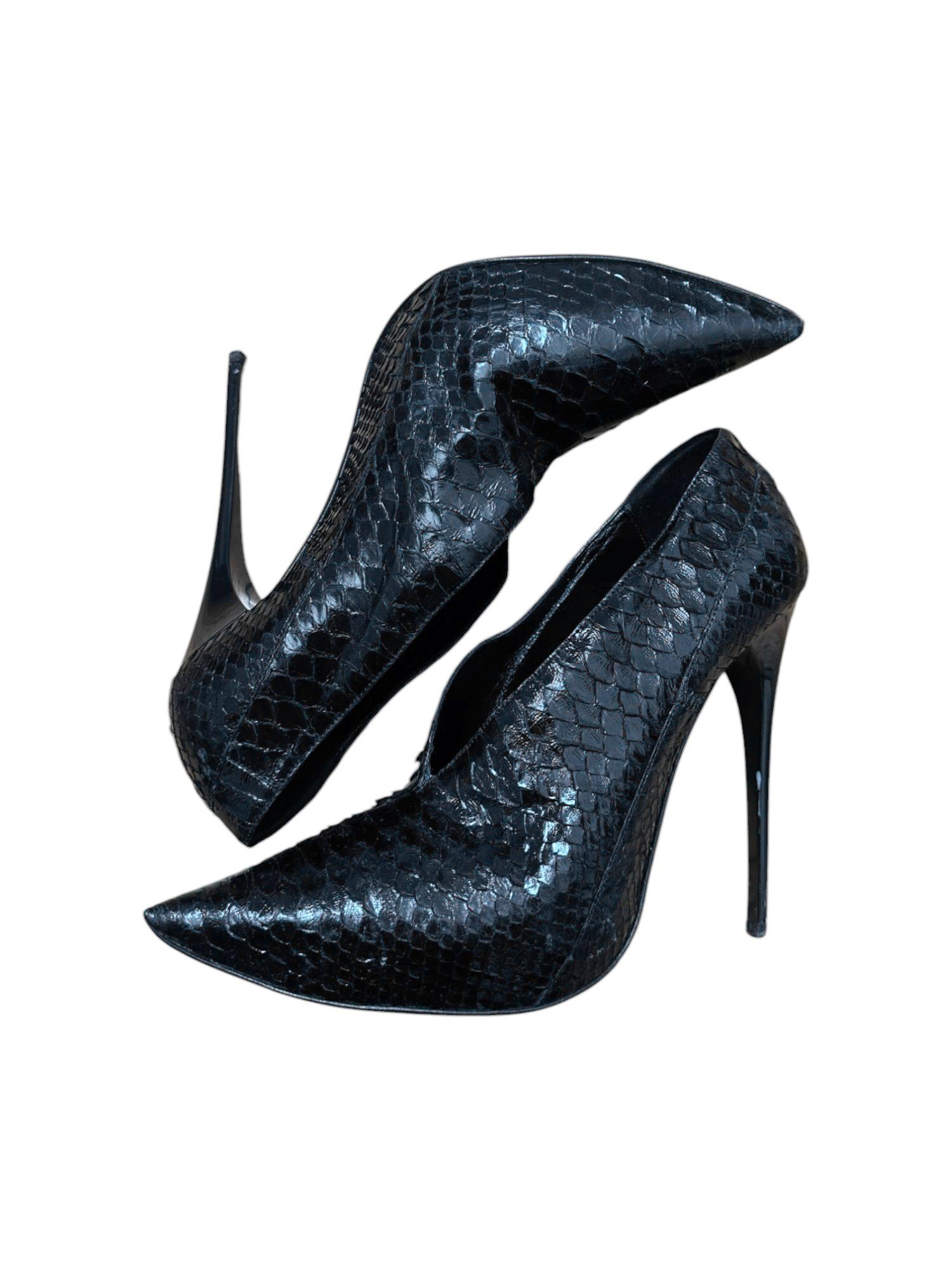Burberry Prorsum by Christopher Bailey S/S 2011 - Talons en cuir et python en vente