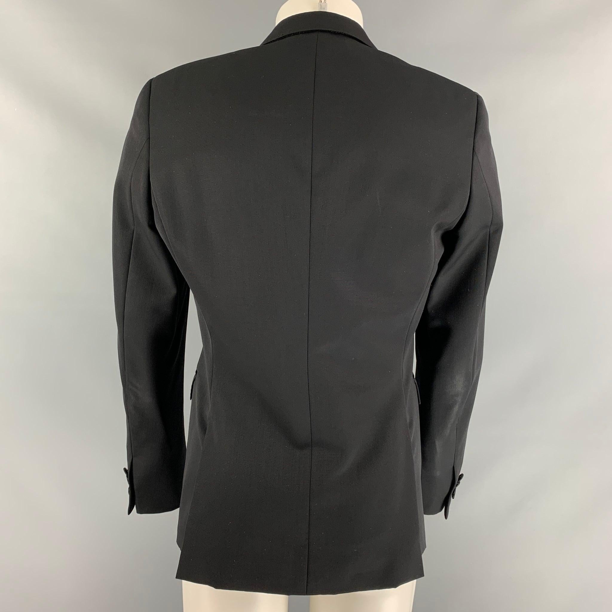 BURBERRY PRORSUM Chest Size 38 Black Virgin Wool Tuxedo Sport Coat In Excellent Condition For Sale In San Francisco, CA