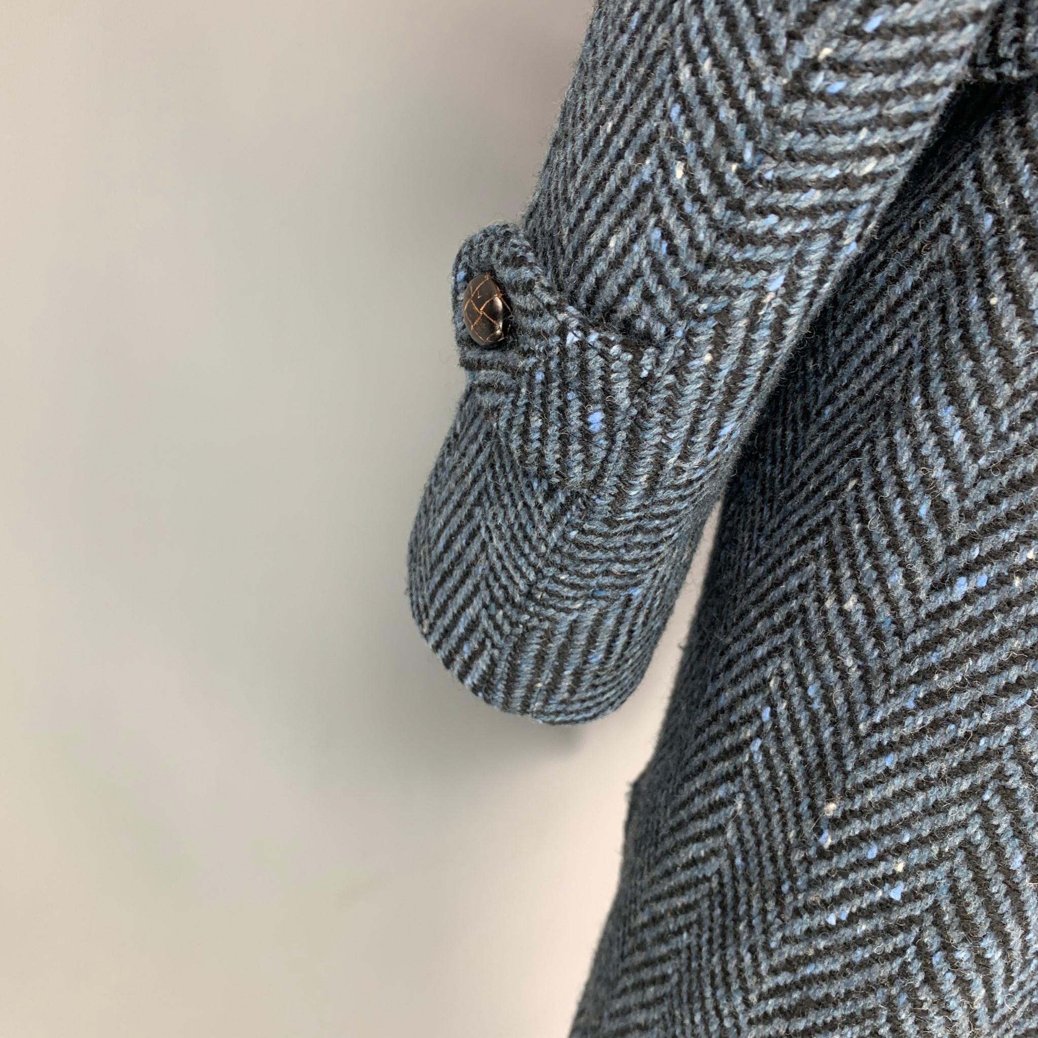 Black BURBERRY PRORSUM Fall 2011 Size 42 Blue Zig Zag Wool Removable Mink Collar Coat