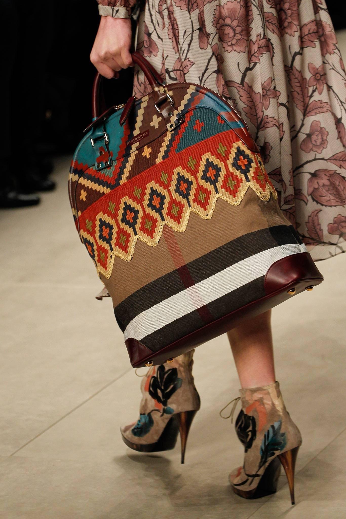 Burberry Prorsum Fall 2014 St Ives Canvas Handle Bag by Christopher Bailey. Red, Native American blanket-print textiles, Patterned, Gold-Tone Hardware, Leather Painted Trim, Rolled Handles & Single Shoulder Strap, Canvas Lining & Three Interior