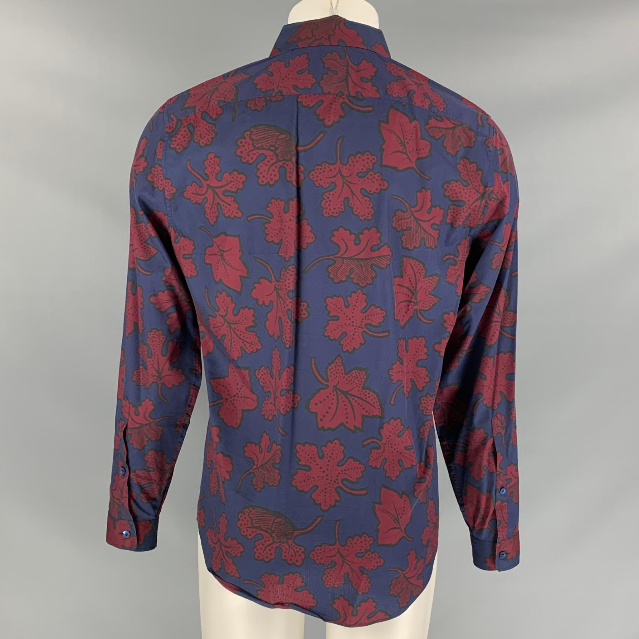 BURBERRY PRORSUM Fall 2014 Size M Navy & Burgundy Leaf Print Cotton / Silk Shirt In Good Condition In San Francisco, CA