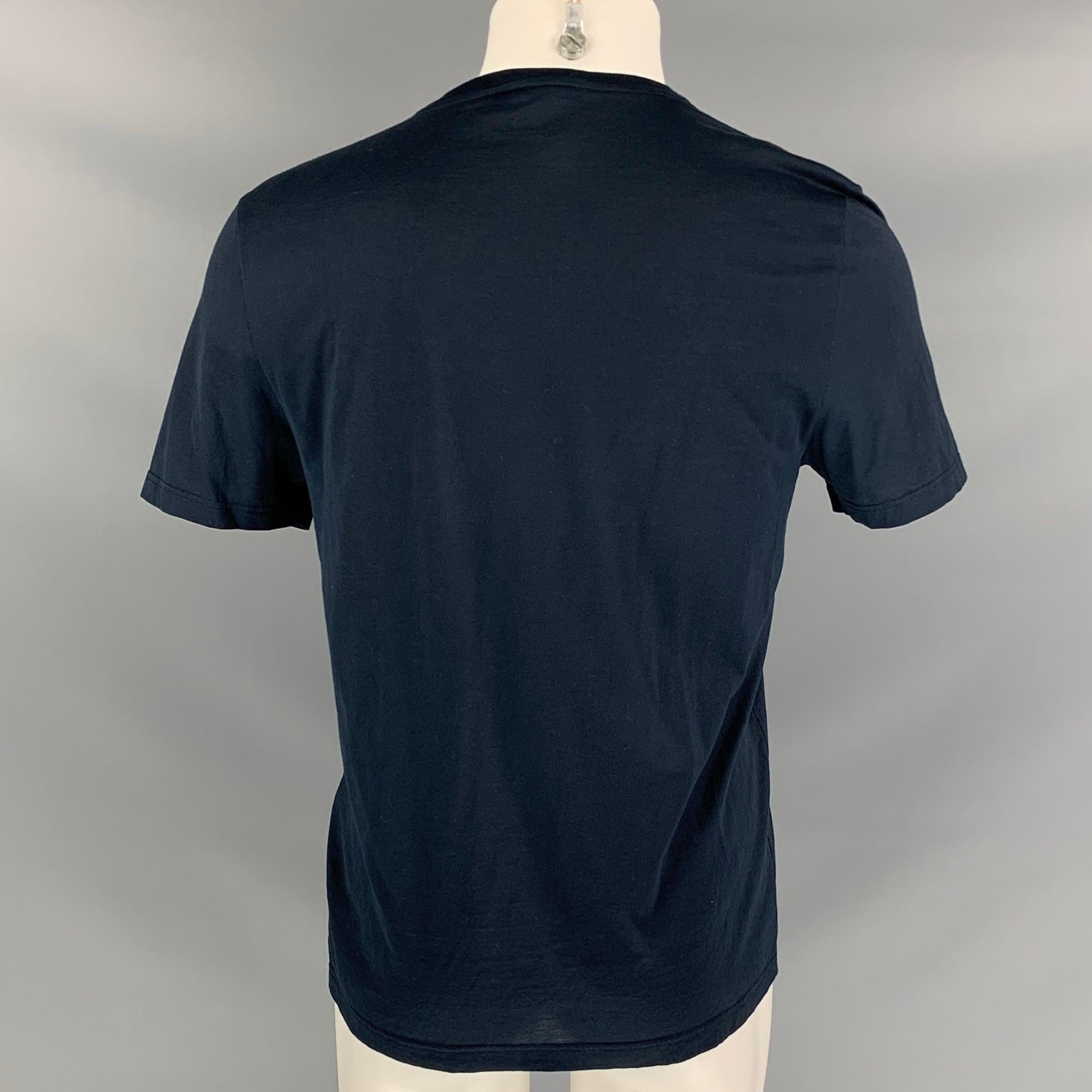 BURBERRY PRORSUM Fall 2016 Size S Navy Cotton Rajastani Mirror Pocket T-shirt In Good Condition For Sale In San Francisco, CA