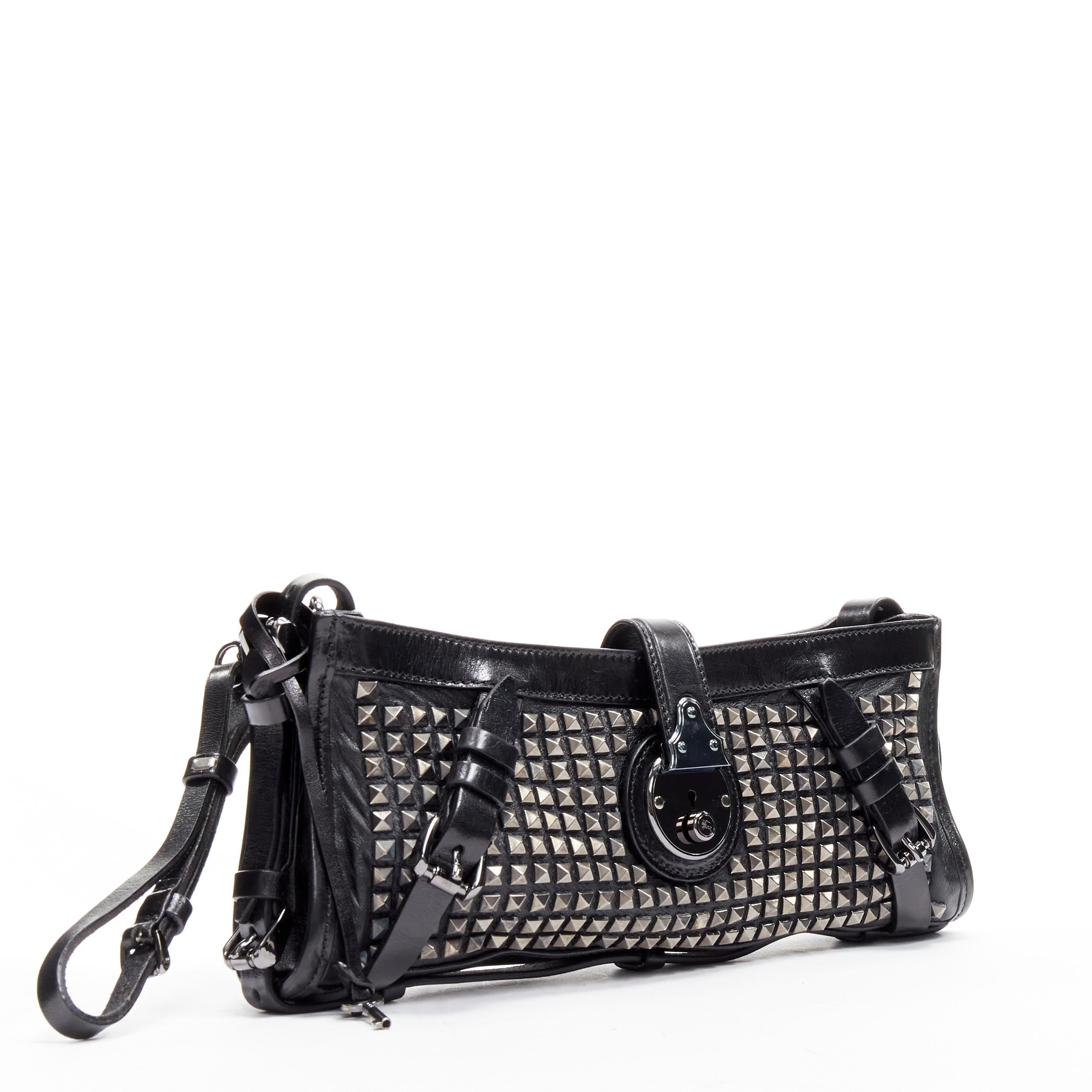 BURBERRY PRORSUM Knight black punk studded leather ruthenium buckle clutch In Good Condition In Hong Kong, NT