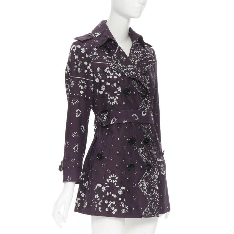 BURBERRY PRORSUM gabardina cruzada con estampado paisley púrpura UK6 XS en Excelente estado para la venta en Hong Kong, NT