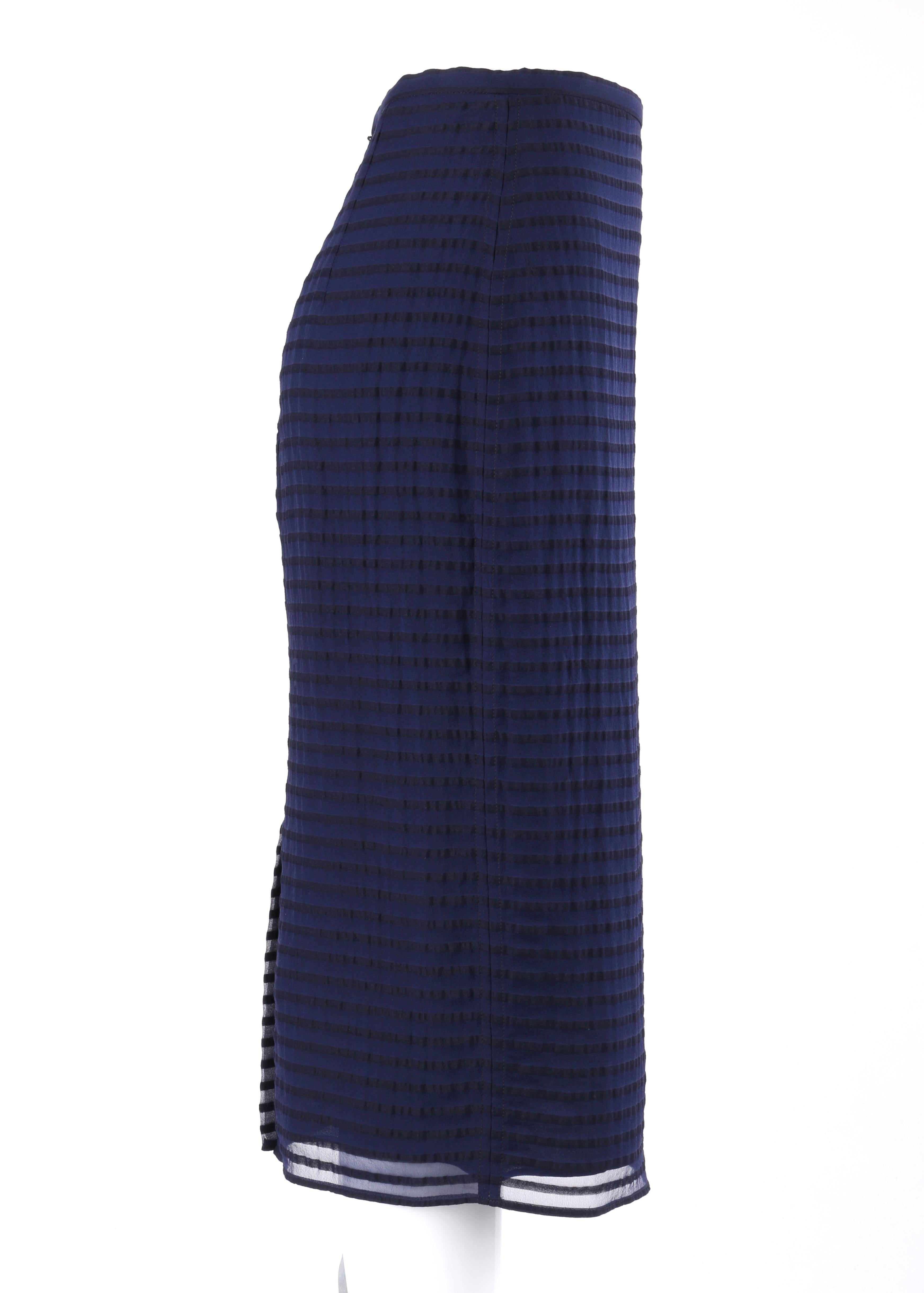 BURBERRY Prorsum Resort S/S 2015 Navy Blue Black Striped Midi Pencil Skirt NWT
 
Brand / Manufacturer: Burberry 
Collection: Resort Spring / Summer 2015; runway look #9
Manufacturer Style Name: Pencil skirt	 
Color(s): Bright navy, black
Lined: