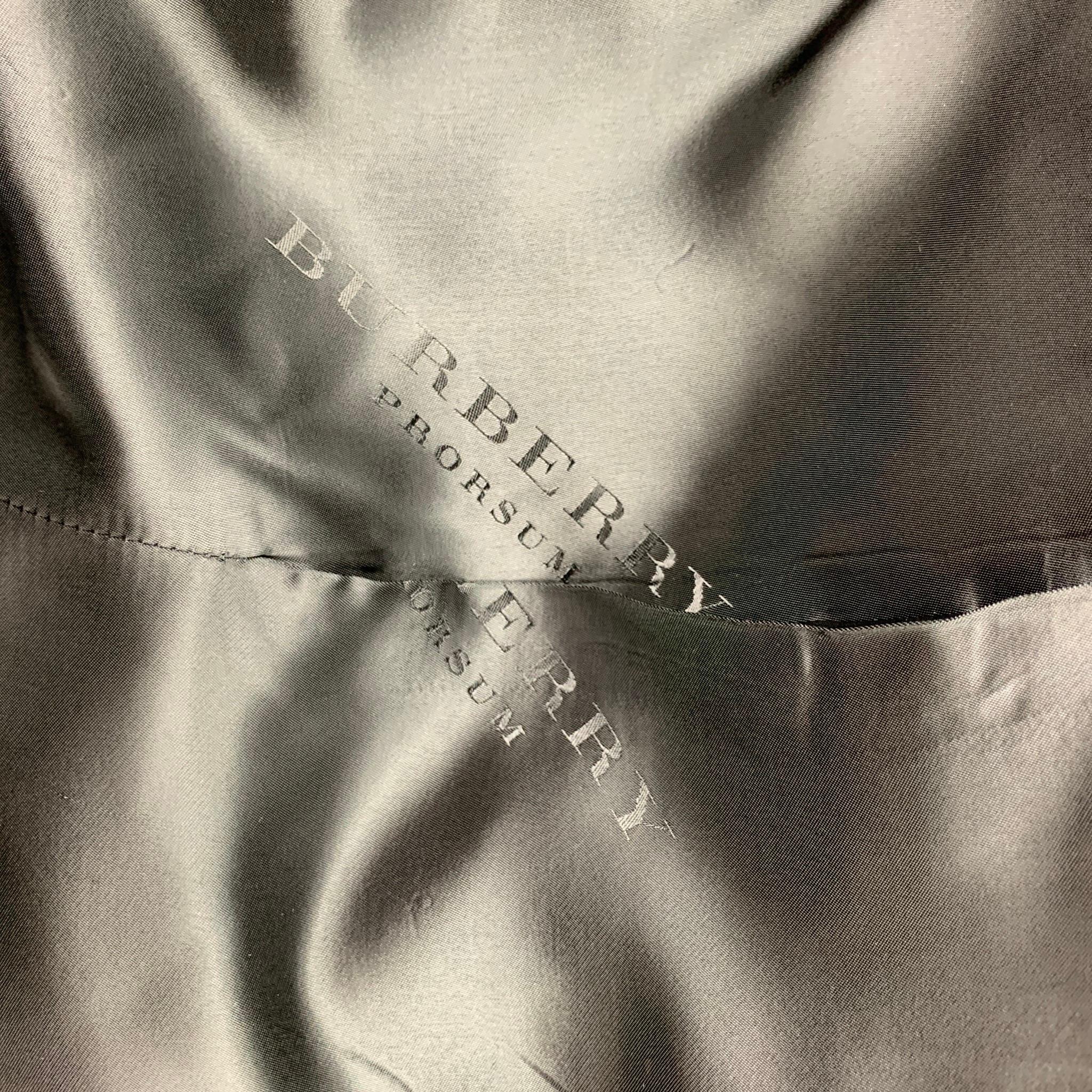 BURBERRY PRORSUM S/S 15 Size 34 Burgundy Linen Notch Lapel Suit In Good Condition In San Francisco, CA