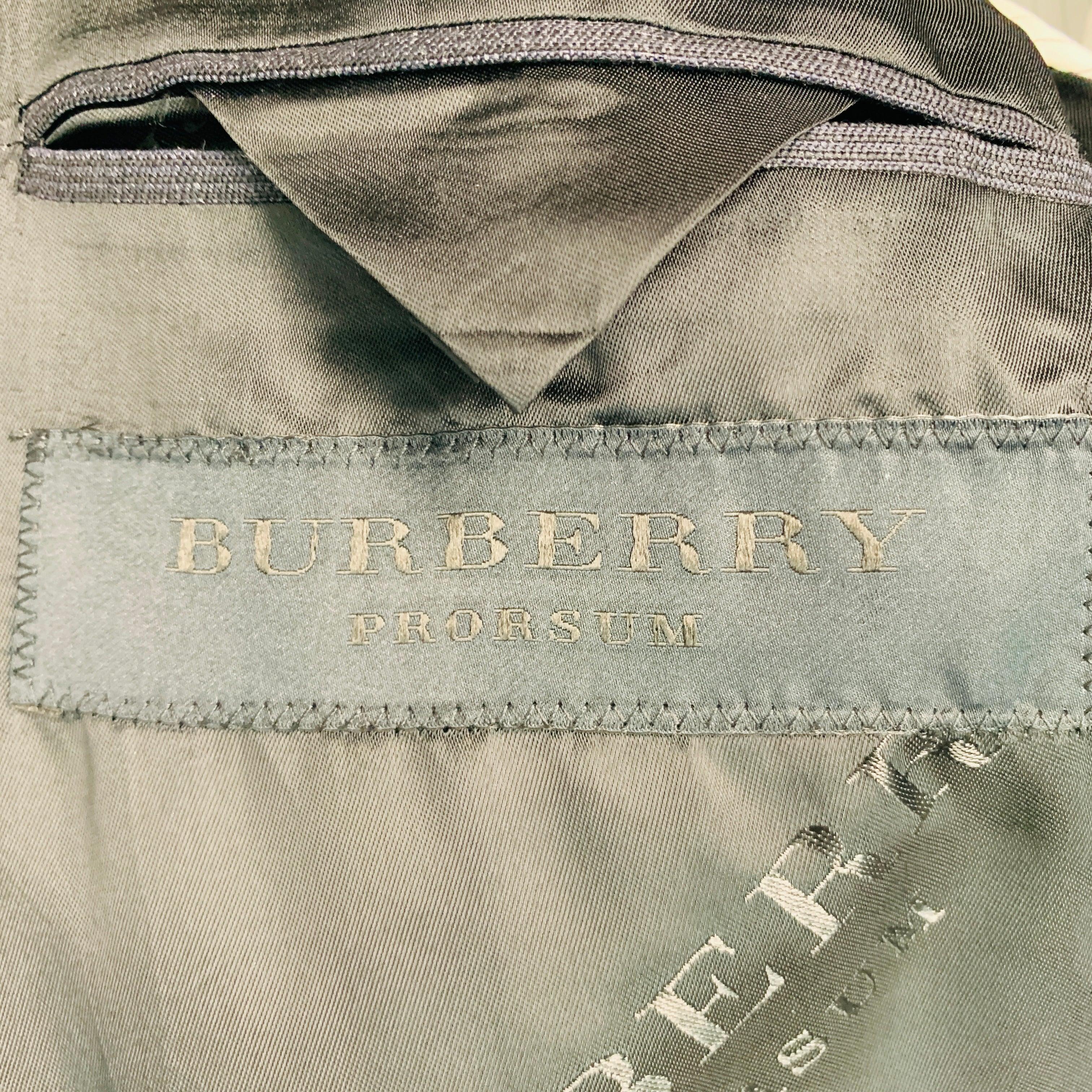BURBERRY PRORSUM Size 42 Grey Textured Virgin Wool Sport Coat For Sale 3