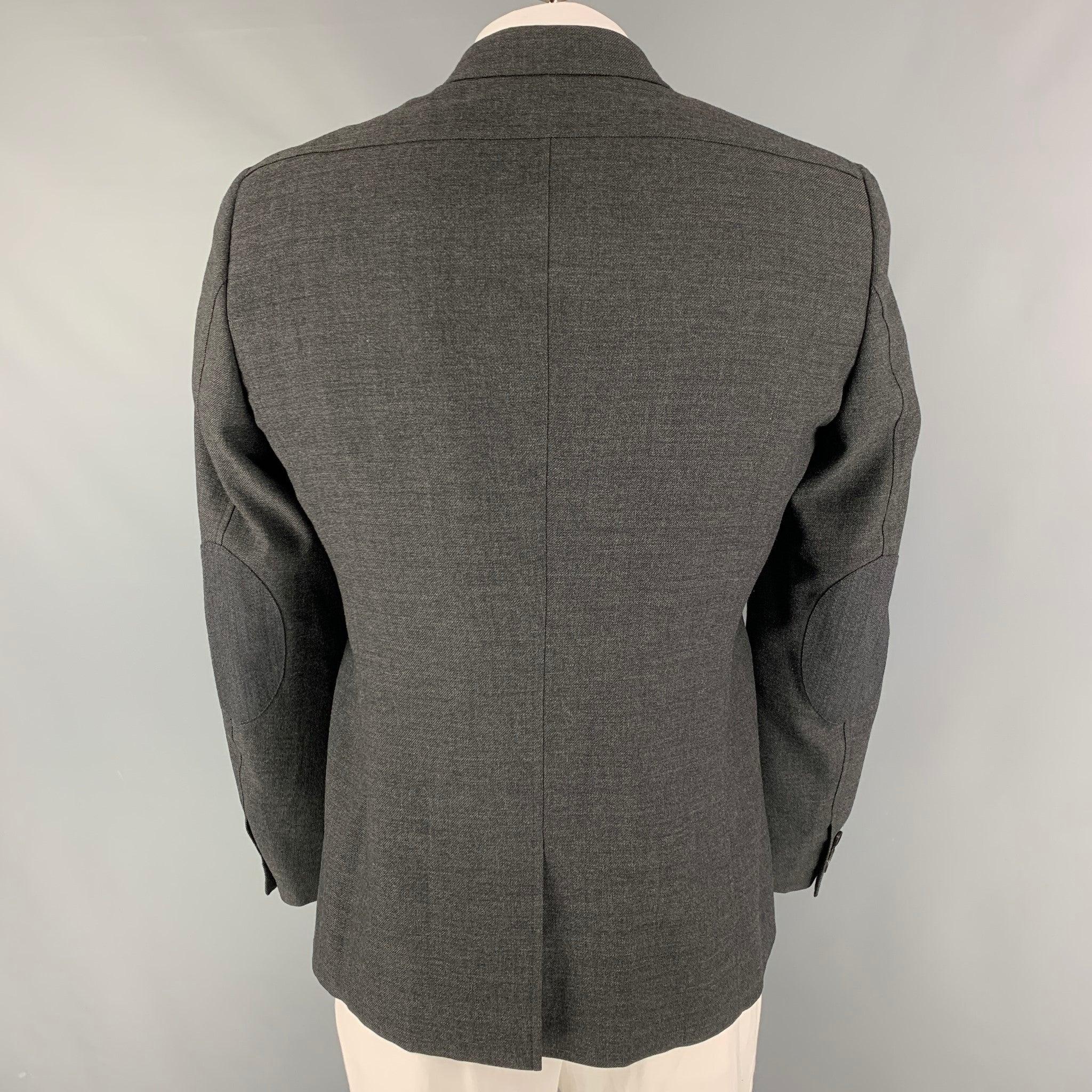 BURBERRY PRORSUM Size 44 Grey Virgin Wool Notch Lapel Sport Coat In Good Condition For Sale In San Francisco, CA