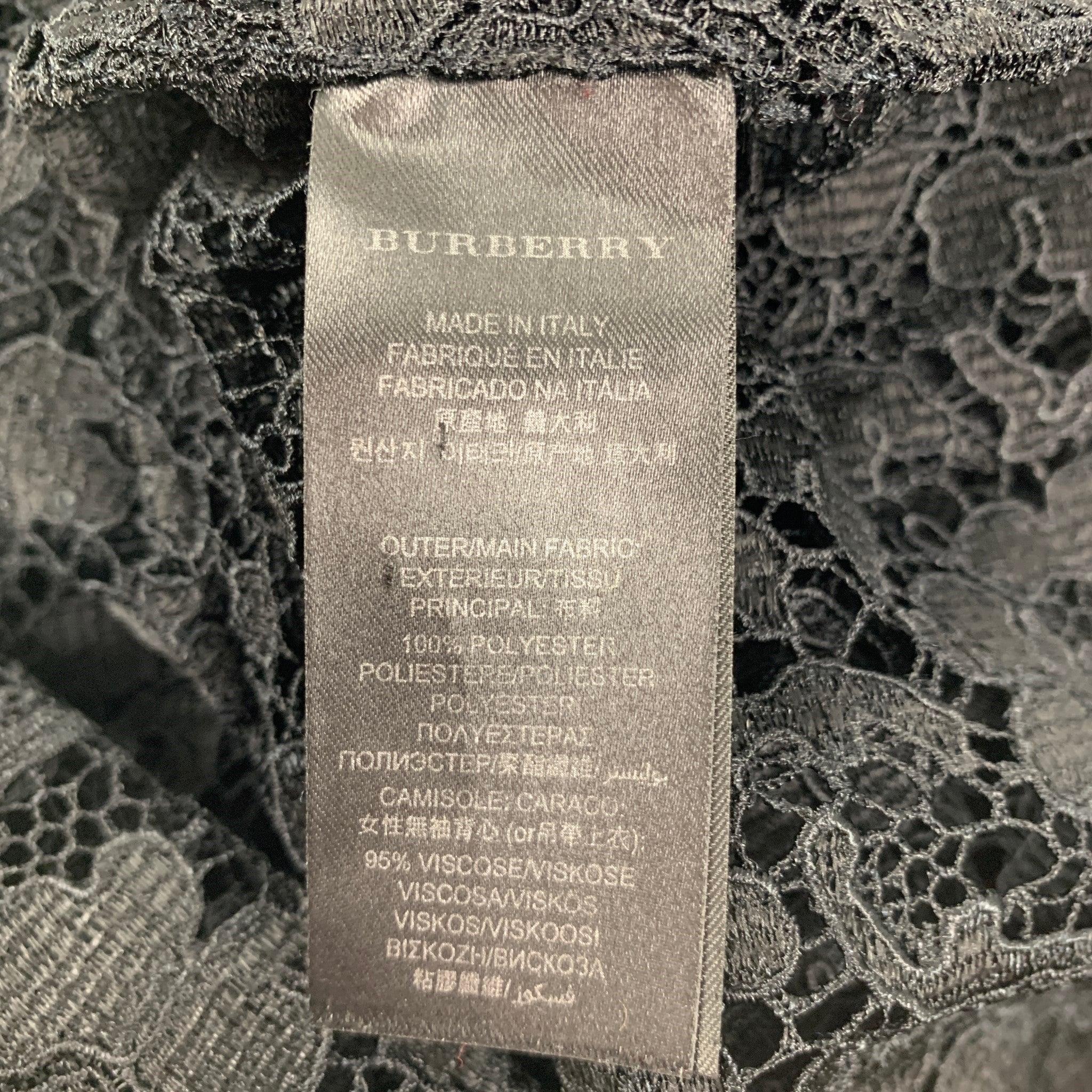 BURBERRY PRORSUM Size 6 Black Polyester Guipure Hidden Placket Dress Top For Sale 1