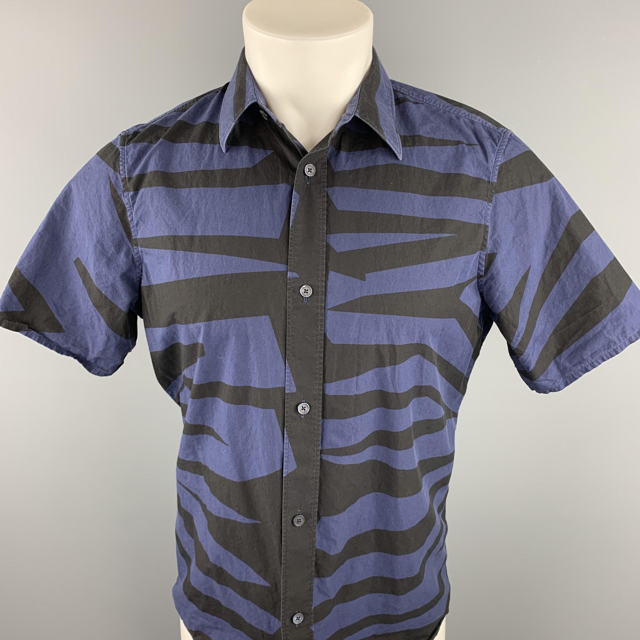 BURBERRY PRORSUM short sleeve shirt comes in a navy & black print cotton featuring a button up style and a spread collar. As-Is. Made in Italy.

Good Pre-Owned Condition.
Marked: 16-41

Measurements:

Shoulder: 16.5 in. 
Chest: 40 in. 
Sleeve: 9.5