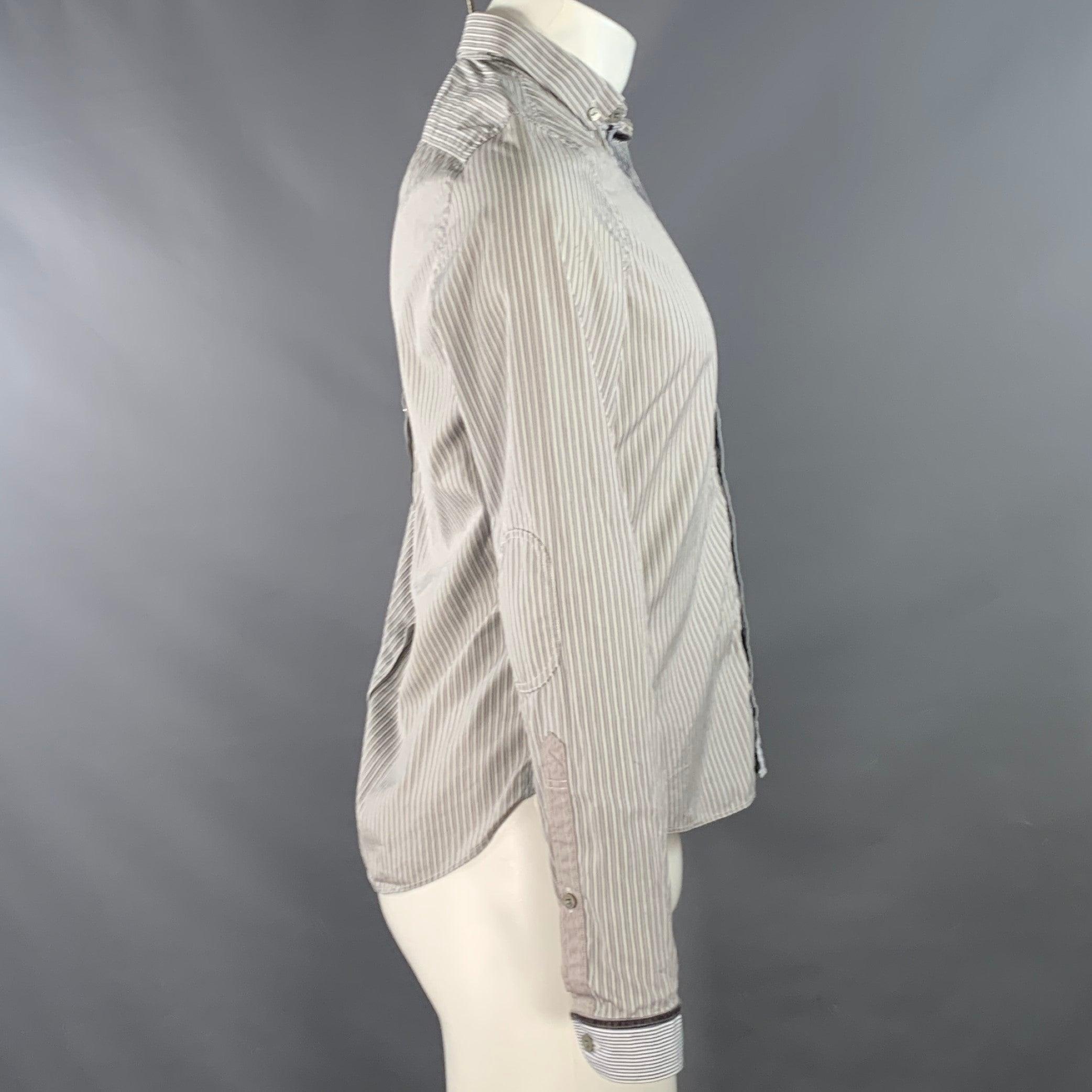 Burberry Prorsum Taille S White Grey Stripe Cotton One Pocket Long Sleeve Shirt Bon état - En vente à San Francisco, CA