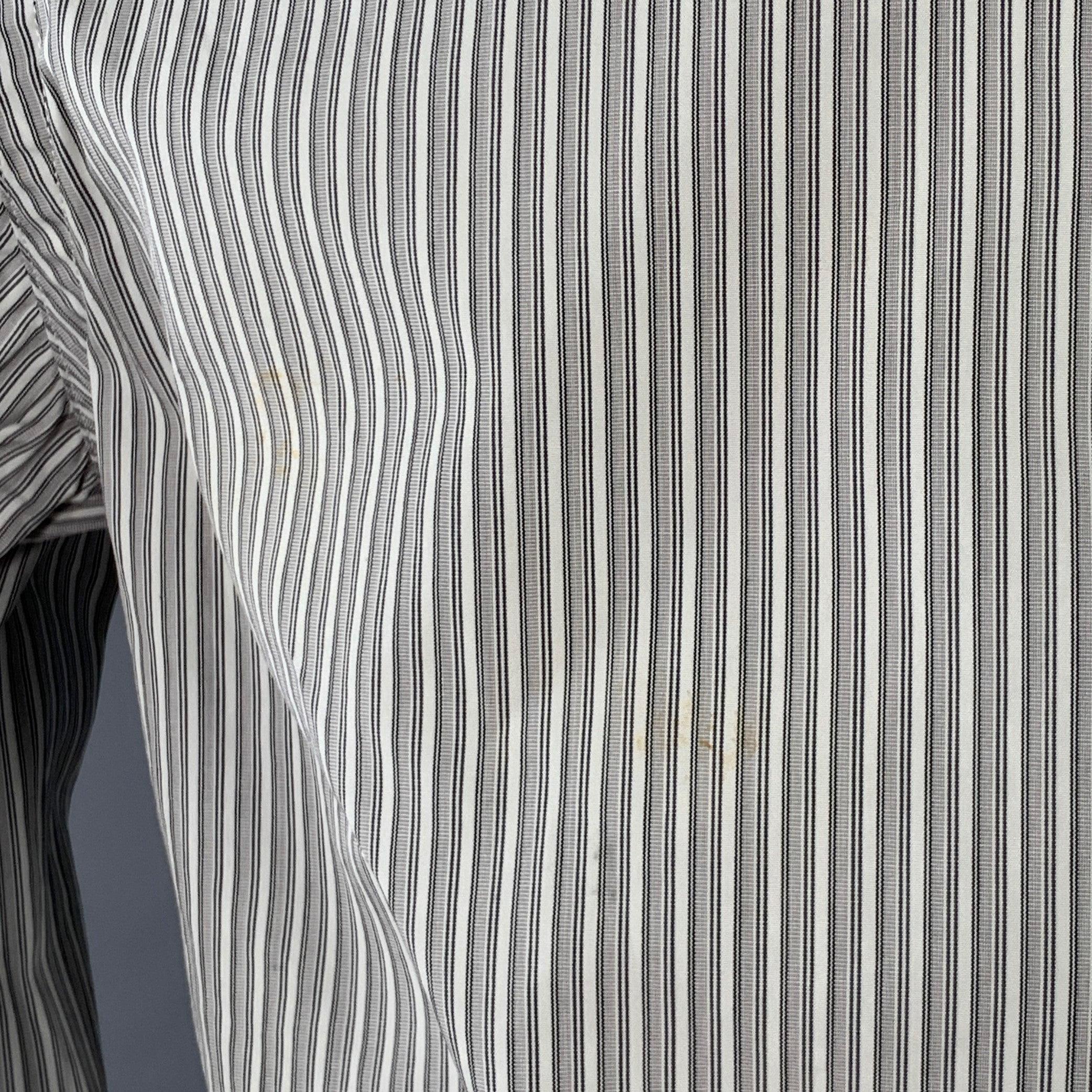 Burberry Prorsum Taille S White Grey Stripe Cotton One Pocket Long Sleeve Shirt en vente 1