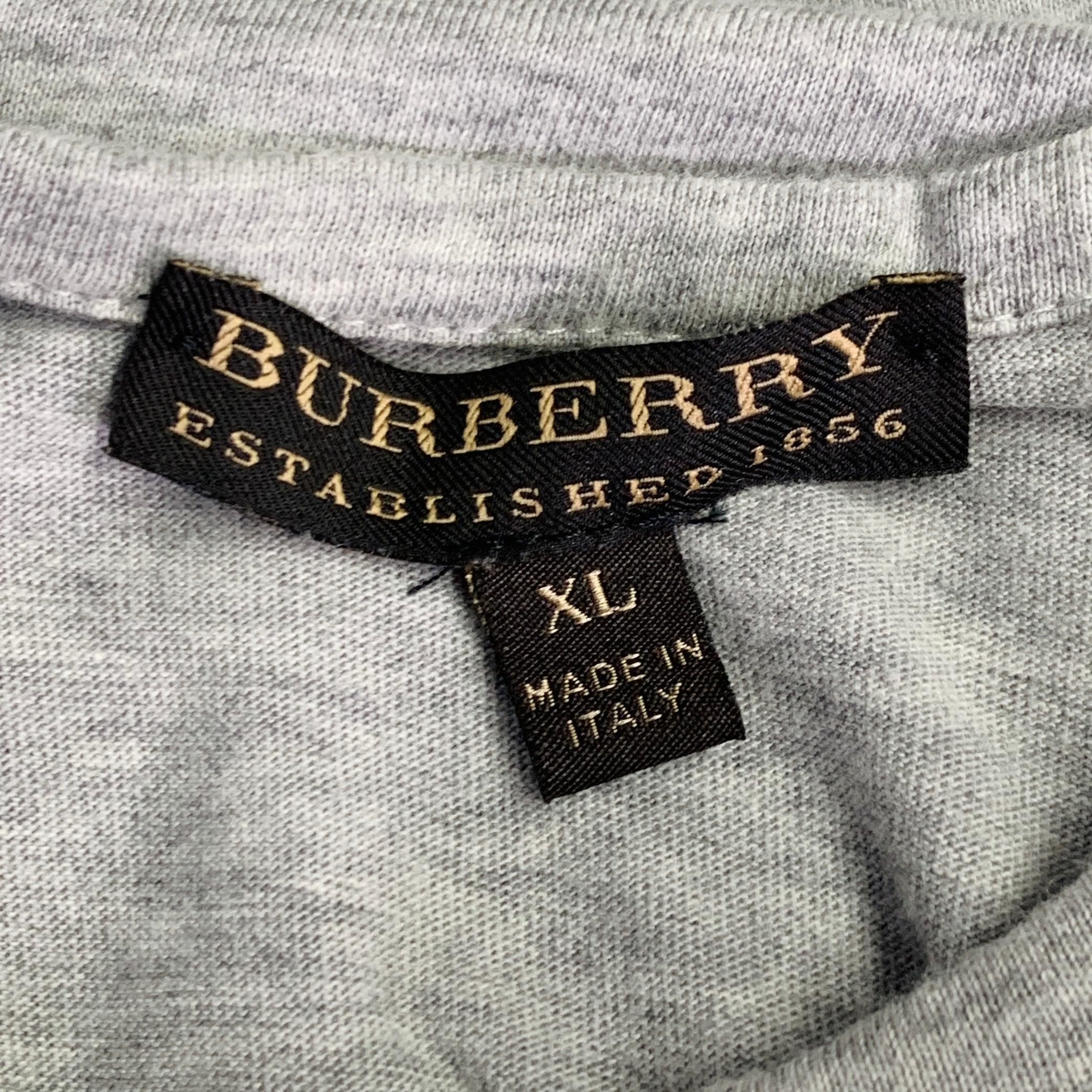 Burberry Prorsum Taille XL T-shirt col ras du cou en coton gris avec embellissement Pour hommes en vente