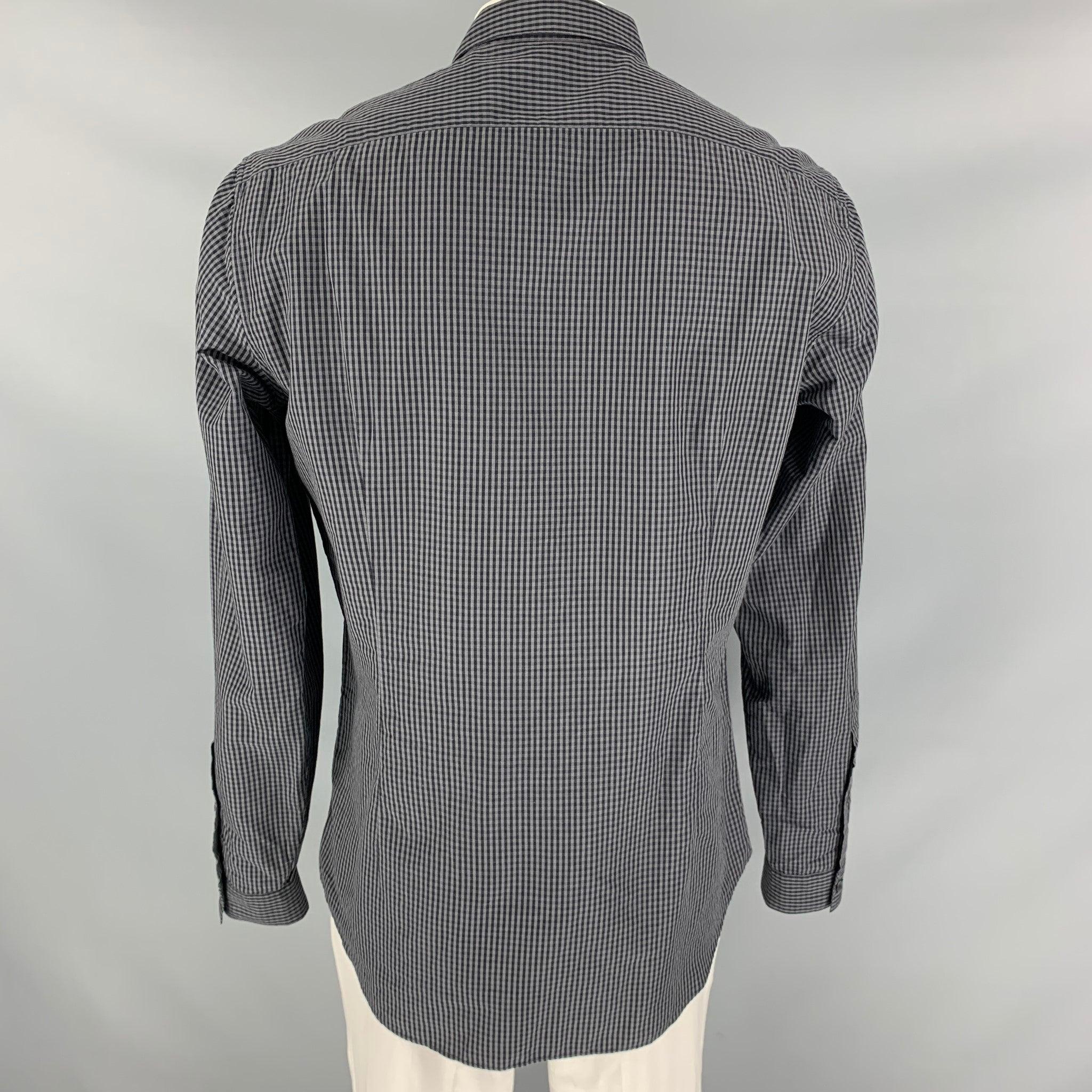 BURBERRY PRORSUM Size XL Grey Gingham Hidden Buttons Long Sleeve Shirt In Good Condition For Sale In San Francisco, CA