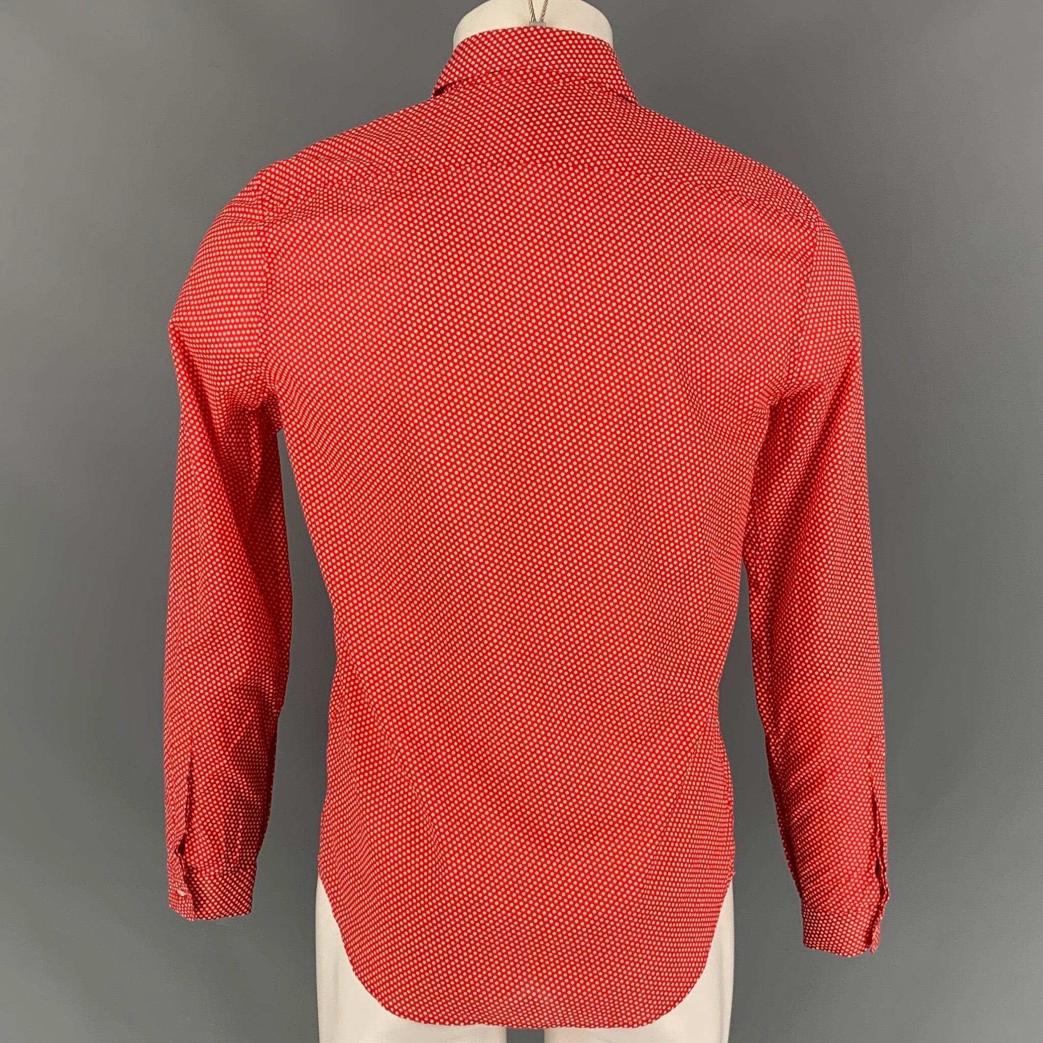 Chemise à manches longues BURBERRY PRORSUM Taille XS à pois rouges et blancs Bon état - En vente à San Francisco, CA