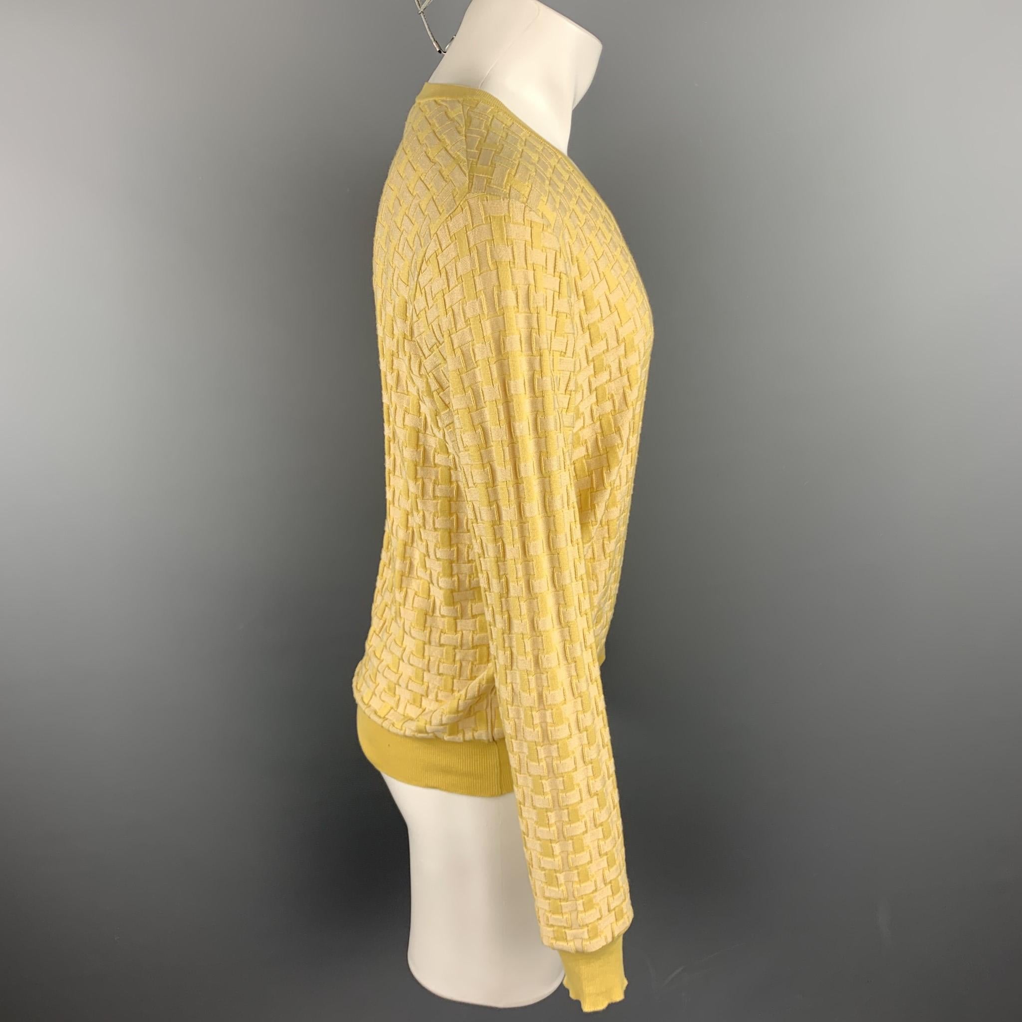 BURBERRY PRORSUM Spring 2006 Size L Yellow Knitted Silk / Cotton V-Neck Pullover In Good Condition In San Francisco, CA