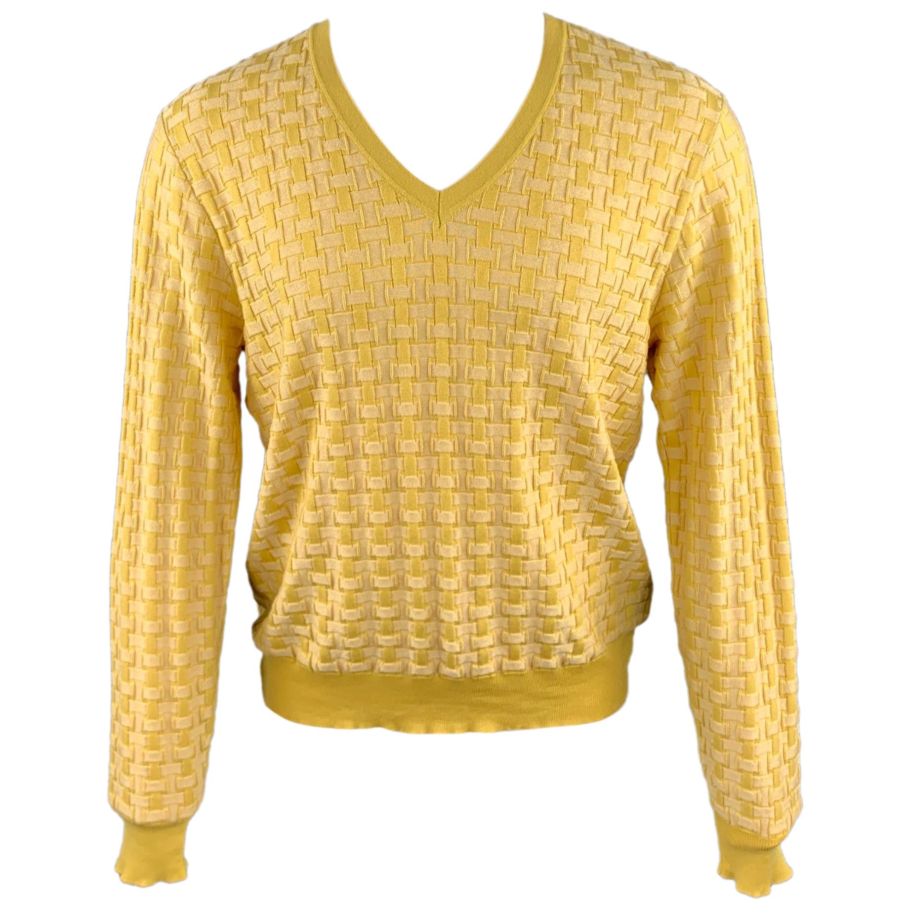 BURBERRY PRORSUM Spring 2006 Size L Yellow Knitted Silk / Cotton V-Neck  Pullover For Sale at 1stDibs