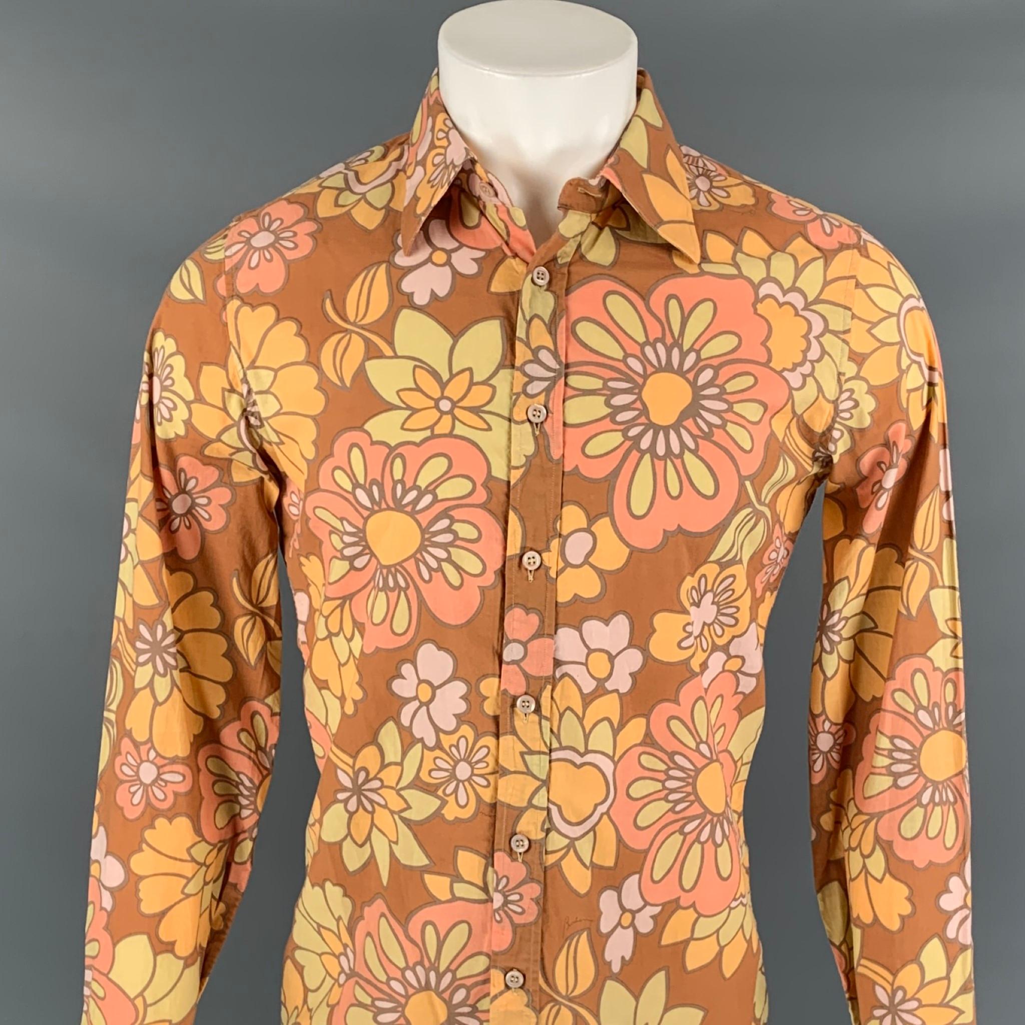 BURBERRY PRORSUM Spring 2006 long sleeve shirt comes in a brown & orange floral cotton featuring a pointed collar and a button up closure. Made in Italy.

Very Good Pre-Owned Condition.
Marked: 39/16.5

Measurements:

Shoulder: 16.5 in.
Chest: 40