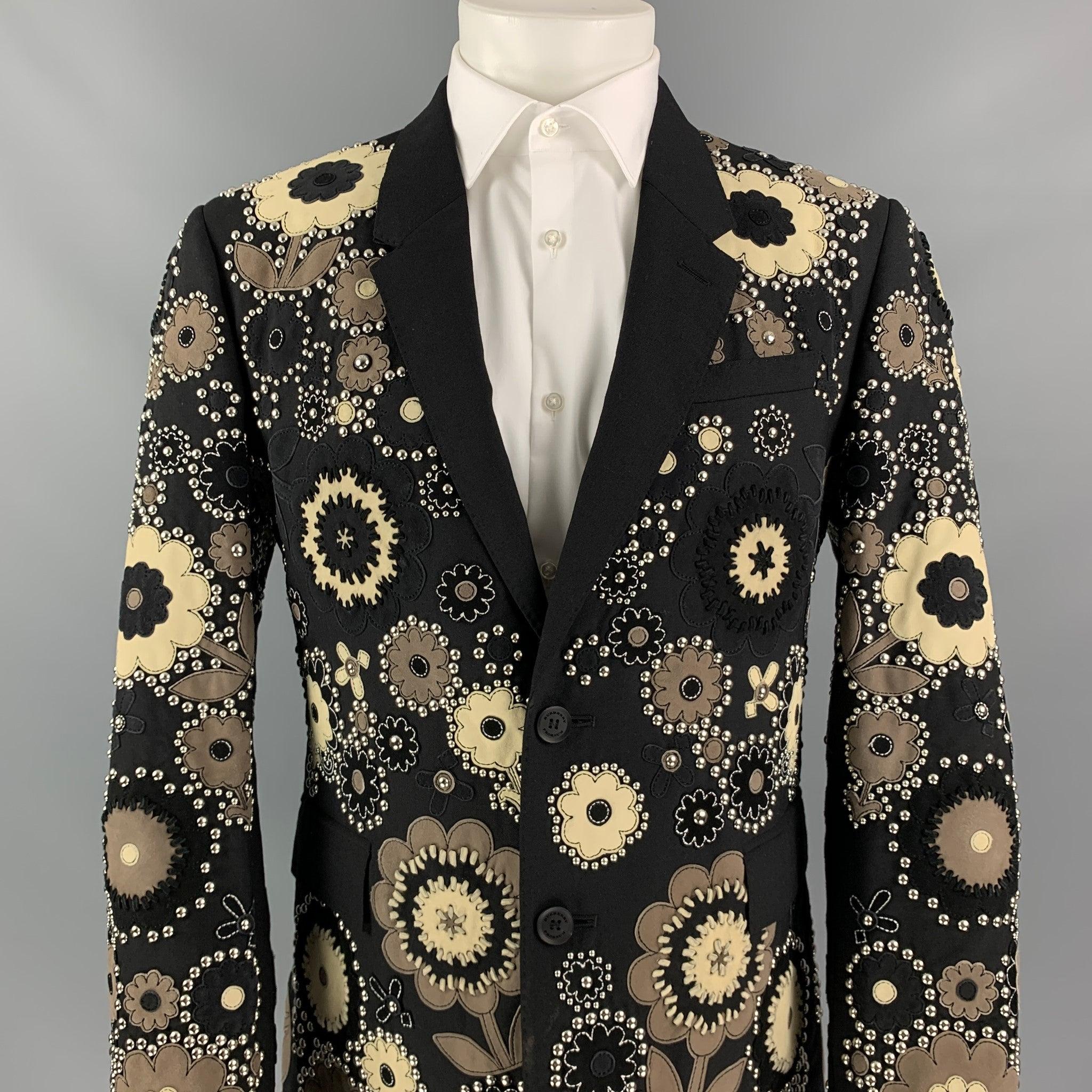 BURBERRY PRORSUM Spring 2016 Size 40 Cream Embellished Floral Sport Coat In Good Condition For Sale In San Francisco, CA