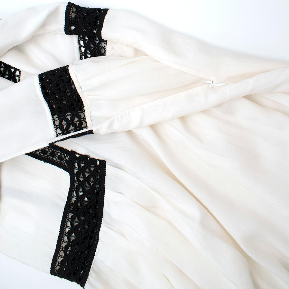Burberry Prorsum White Silk Empire Waist Lace Trim Dress - Size Small For Sale 1