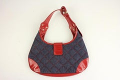 Burberry Quilted Denim Hobo 21bur817 Blue X Red Patent Leather Shoulder Bag
