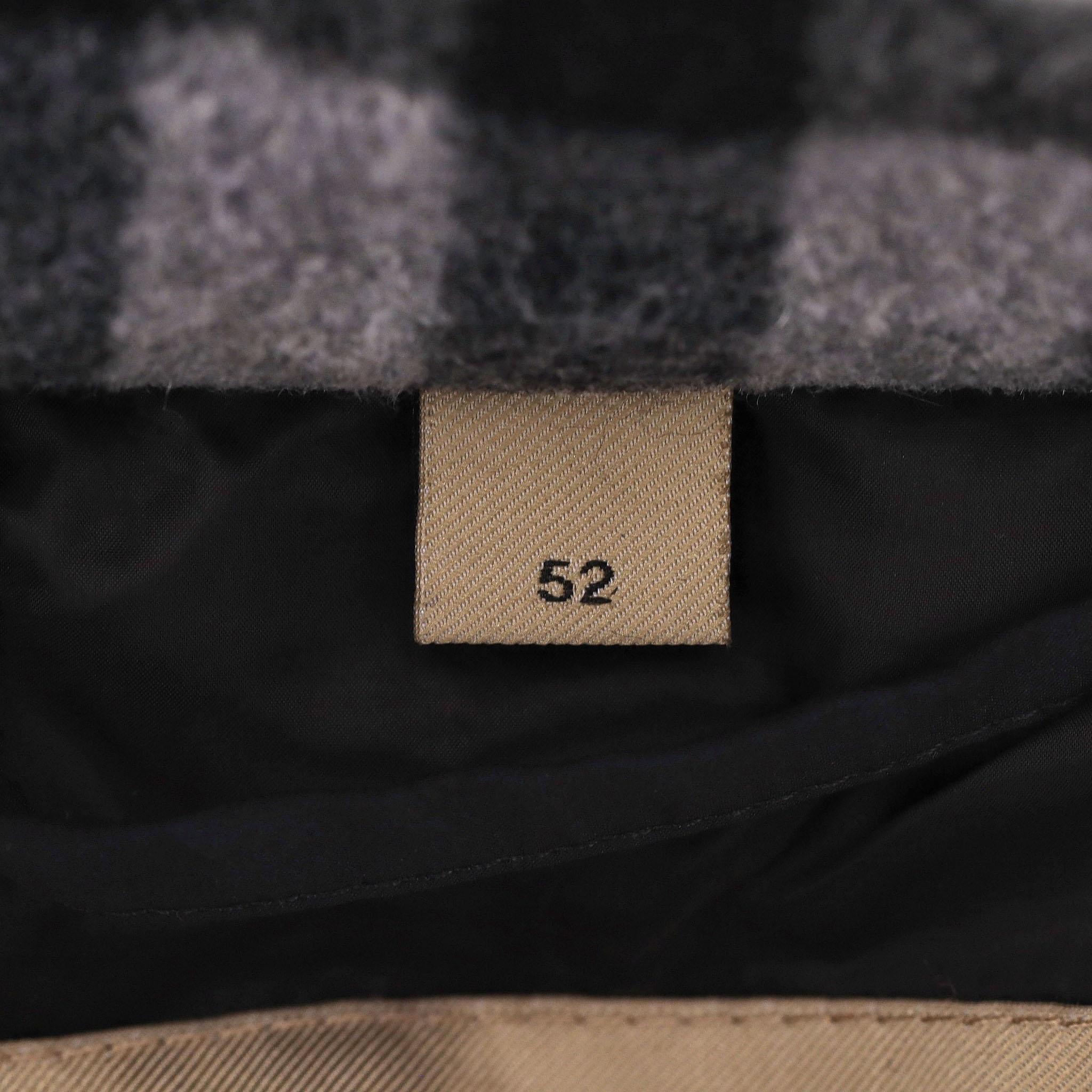 Burberry Quilted Down Puffer Coat/Jacket For Sale 6