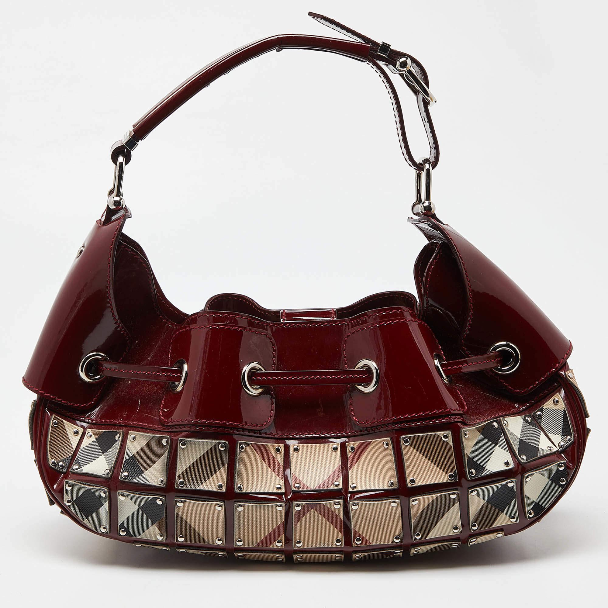 Burberry Red/Beige Super Nova Check Mini Warrior Studded Hobo In Good Condition In Dubai, Al Qouz 2