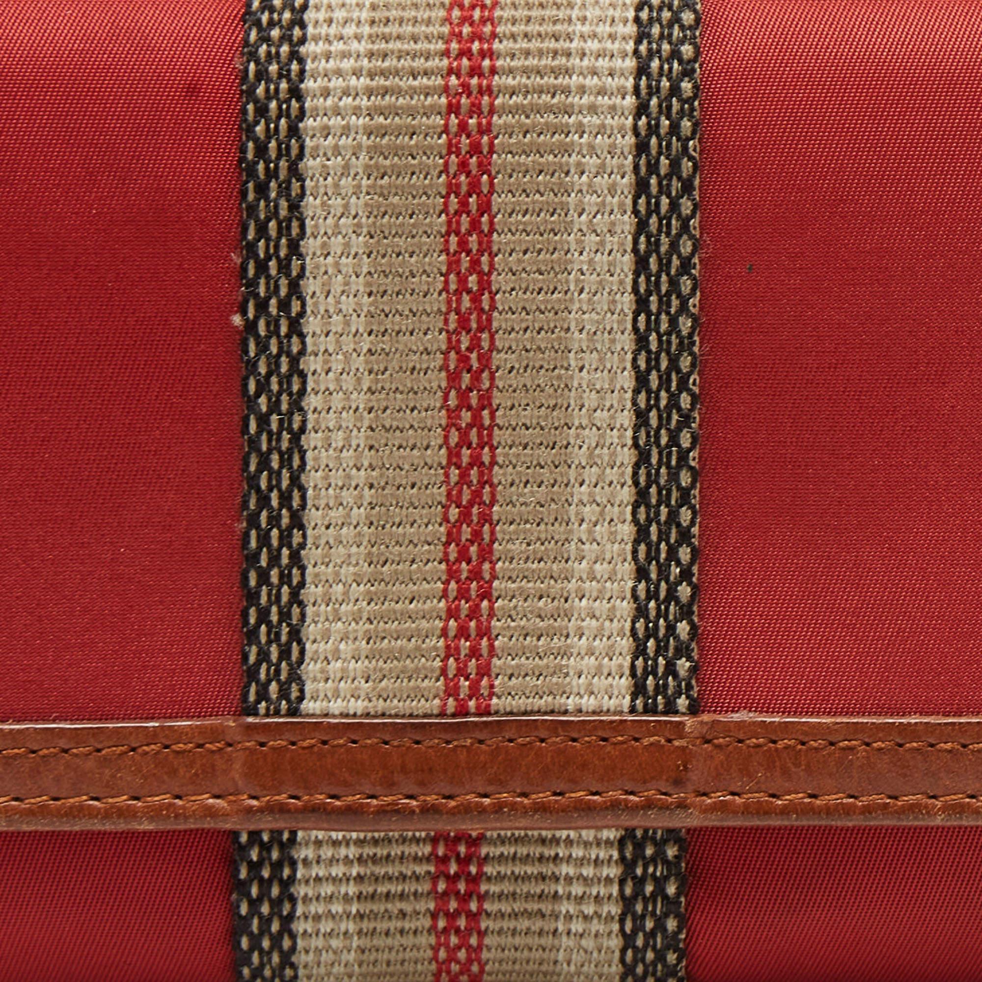 Burberry Red/Brown Nylon and Leather Stripe Flap Continental Wallet In Good Condition For Sale In Dubai, Al Qouz 2