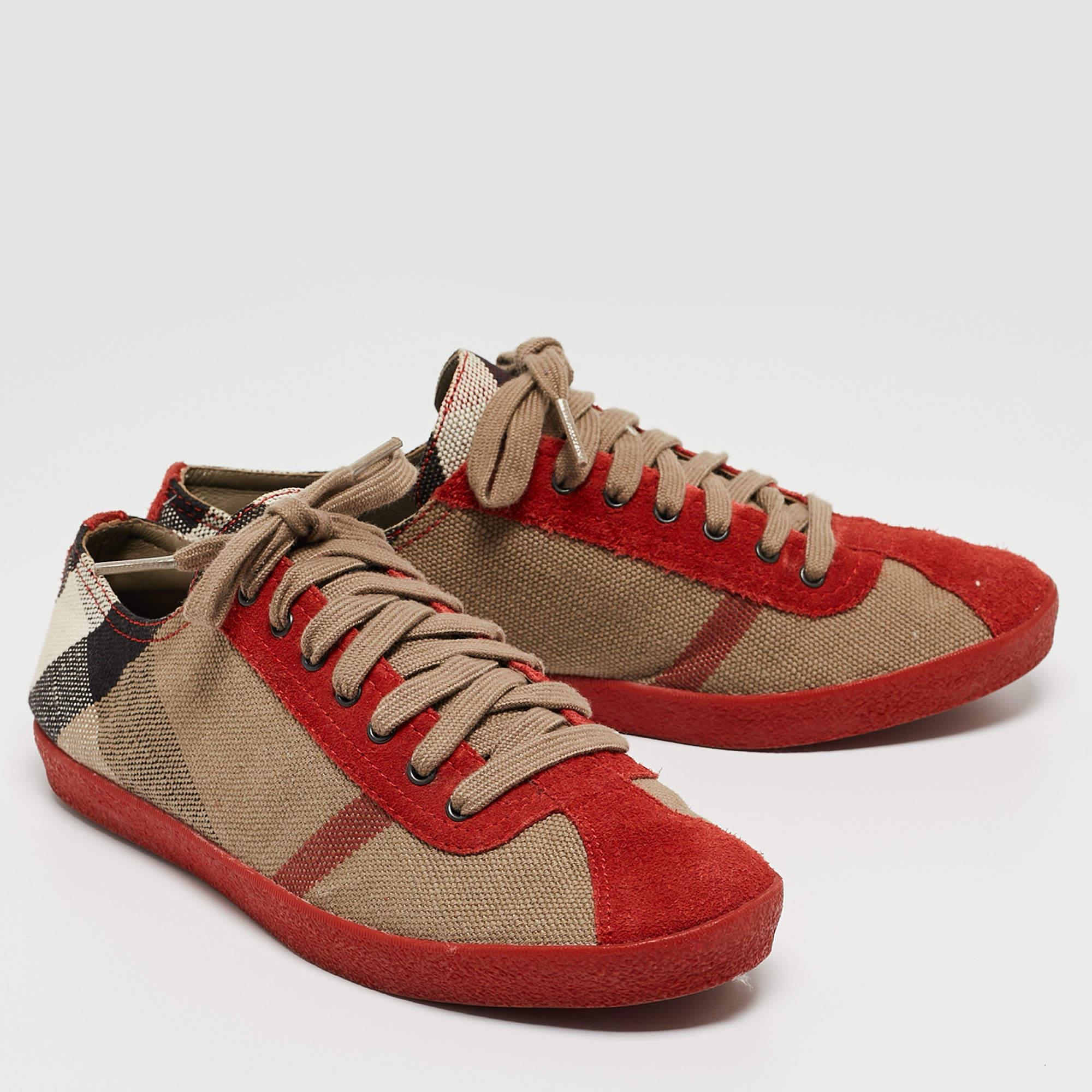 Burberry Red/Brown Suede and Nova Check Canvas Low Top Sneakers Size 37 In Good Condition In Dubai, Al Qouz 2