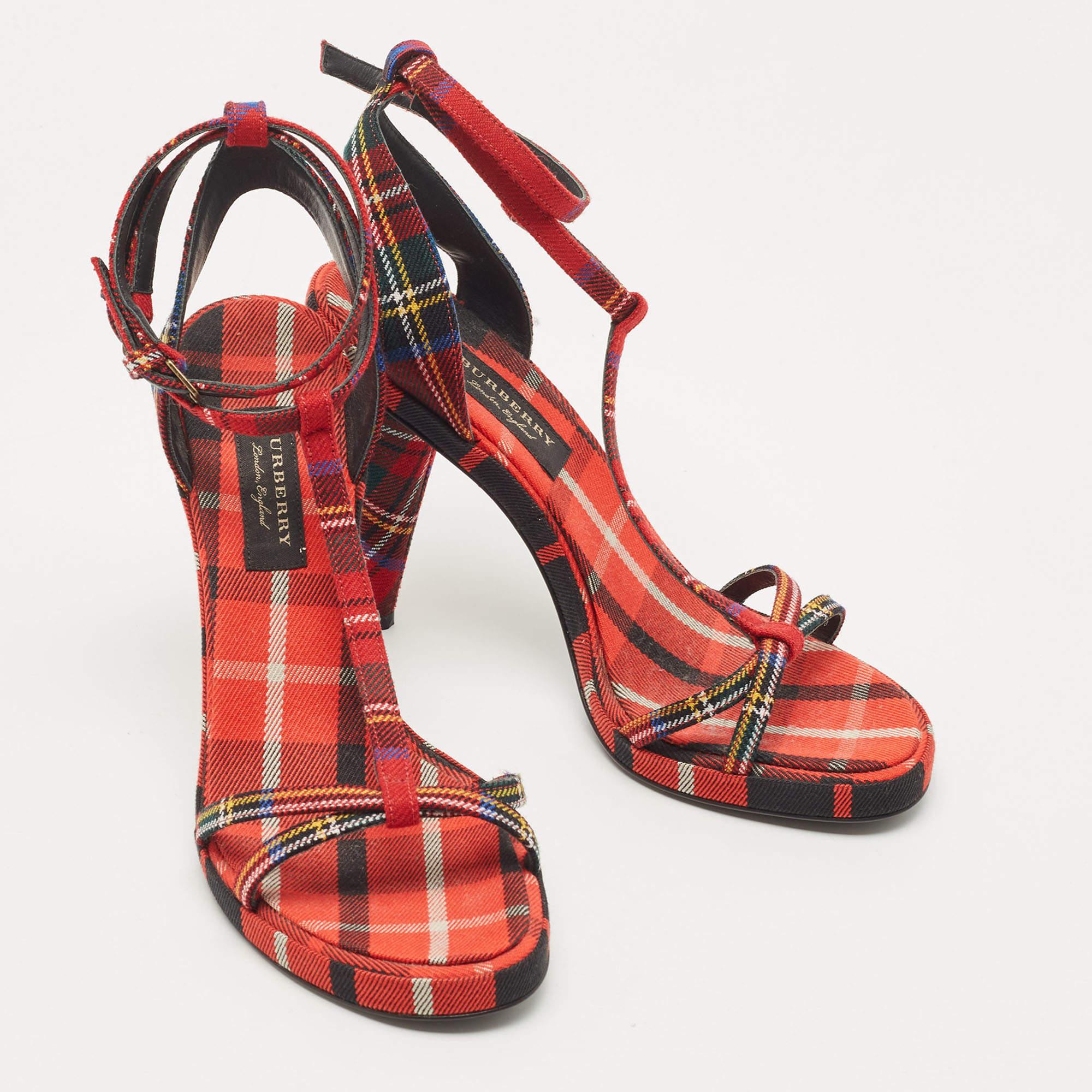 Women's Burberry Red Checkered Canvas Hans T Strap Sandals Size 38.5 For Sale