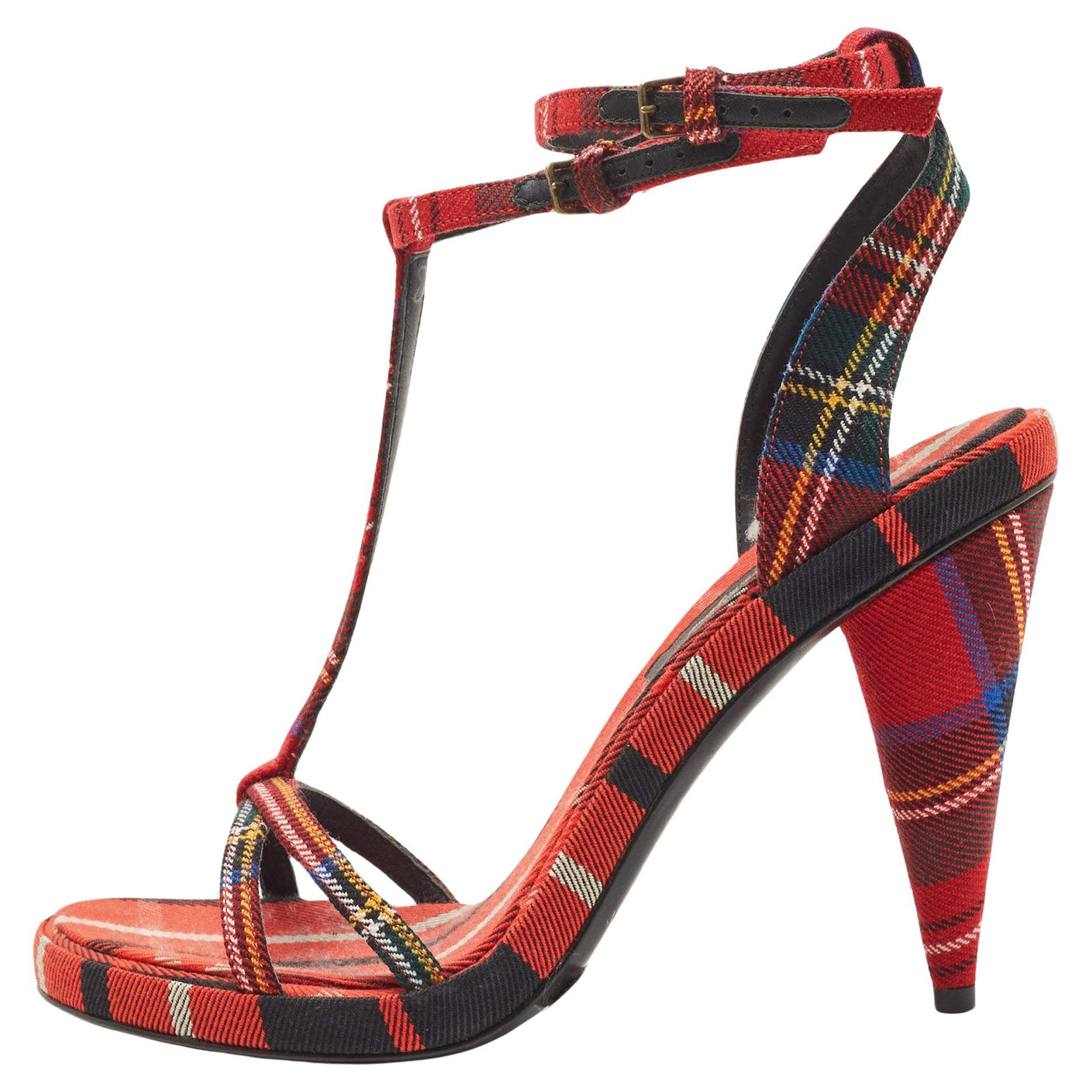 Burberry Red Checkered Canvas Hans T Strap Sandals Size 38.5 For Sale
