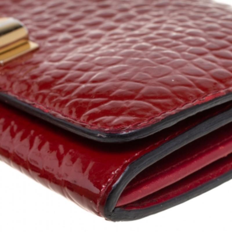 Women's Burberry Red Embossed Patent Leather Penrose Continental Wallet For Sale
