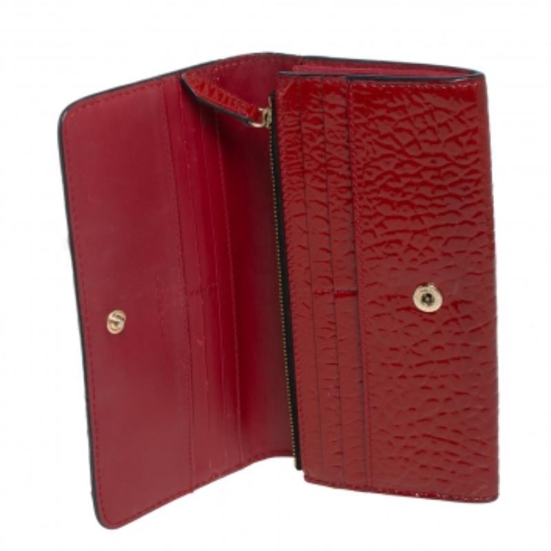 Burberry Red Embossed Patent Leather Penrose Continental Wallet For Sale 3