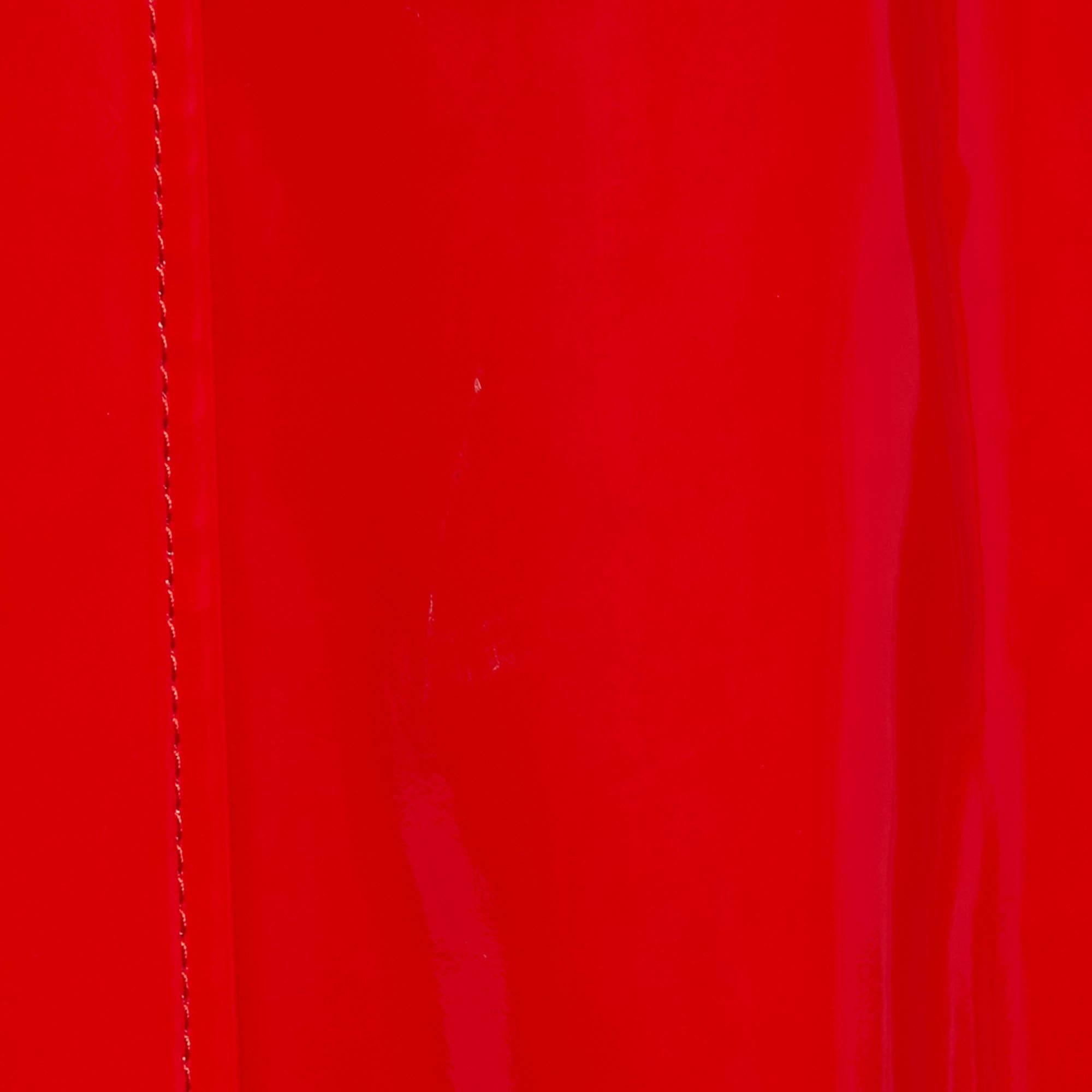 Burberry Red Glossed-Vinyl Belt Detailed Coat S 4