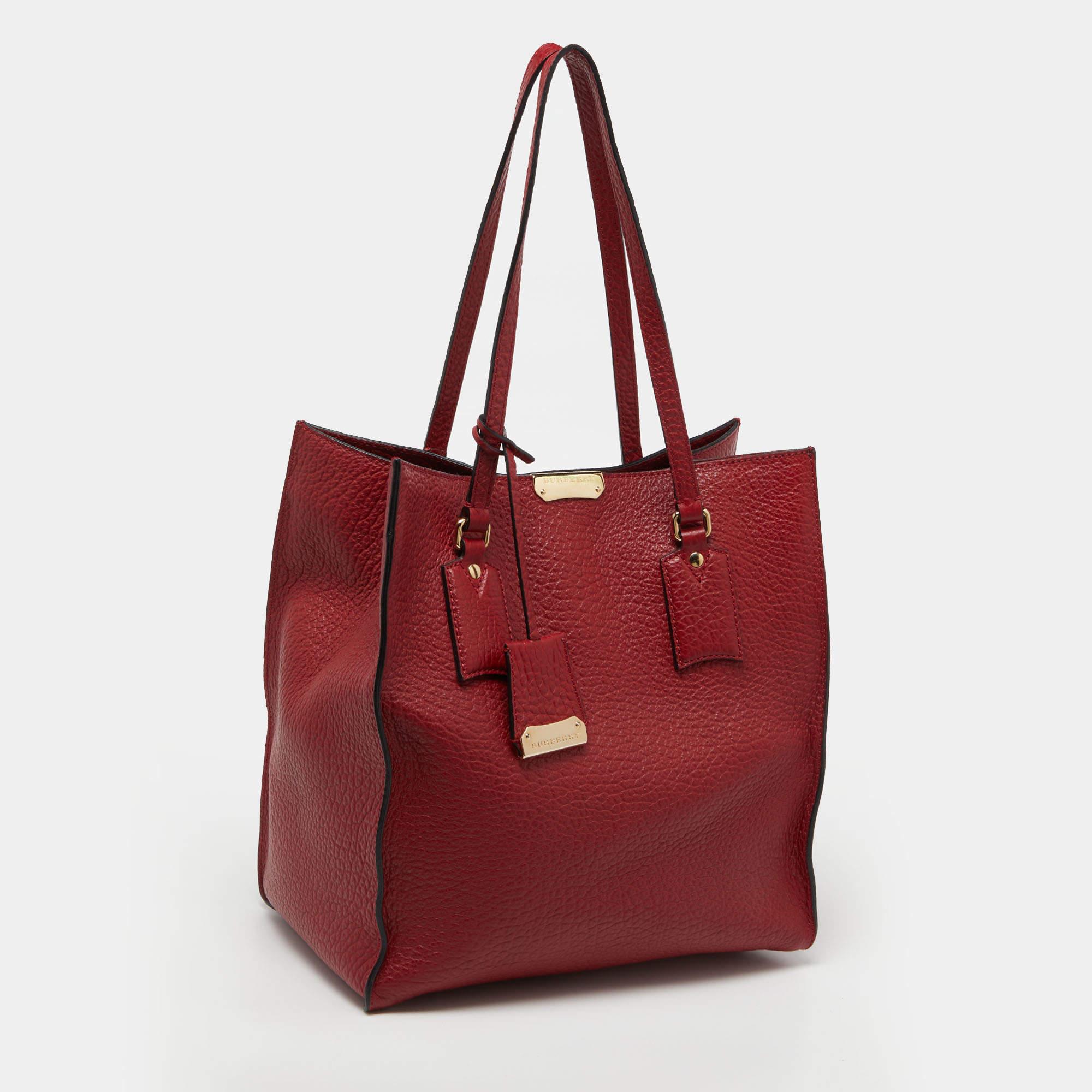 Women's Burberry Red Grain Leather Woodbury Tote For Sale