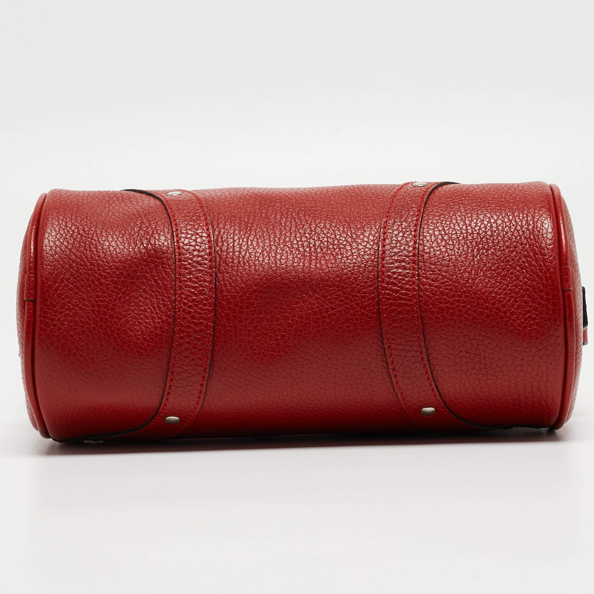 Burberry Red Leather Barrel Bag For Sale 6
