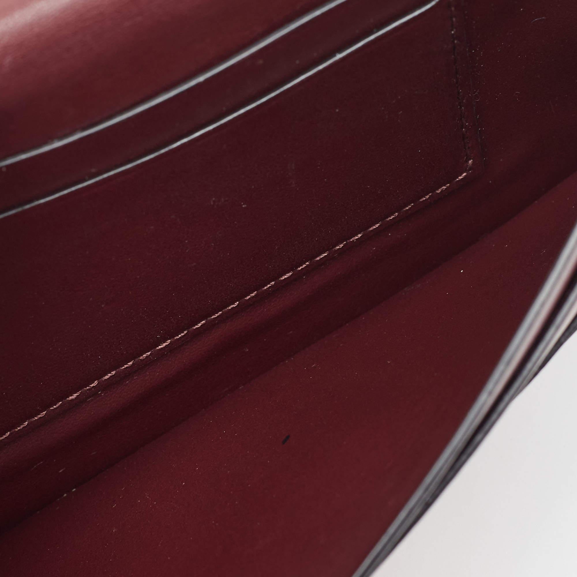 Burberry Red Leather Harlow Continental Wallet In Good Condition For Sale In Dubai, Al Qouz 2