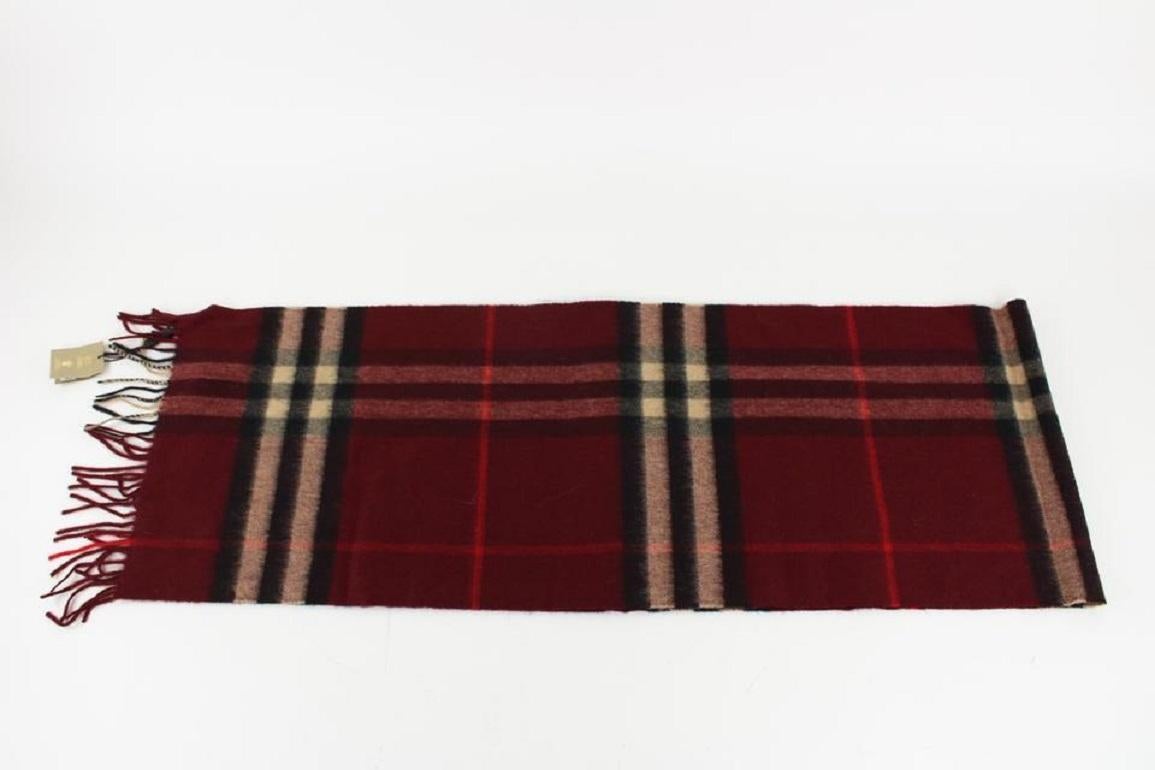 Burberry Red Nova Check Cashmere Classic Scarf 9bur1224 In New Condition For Sale In Dix hills, NY