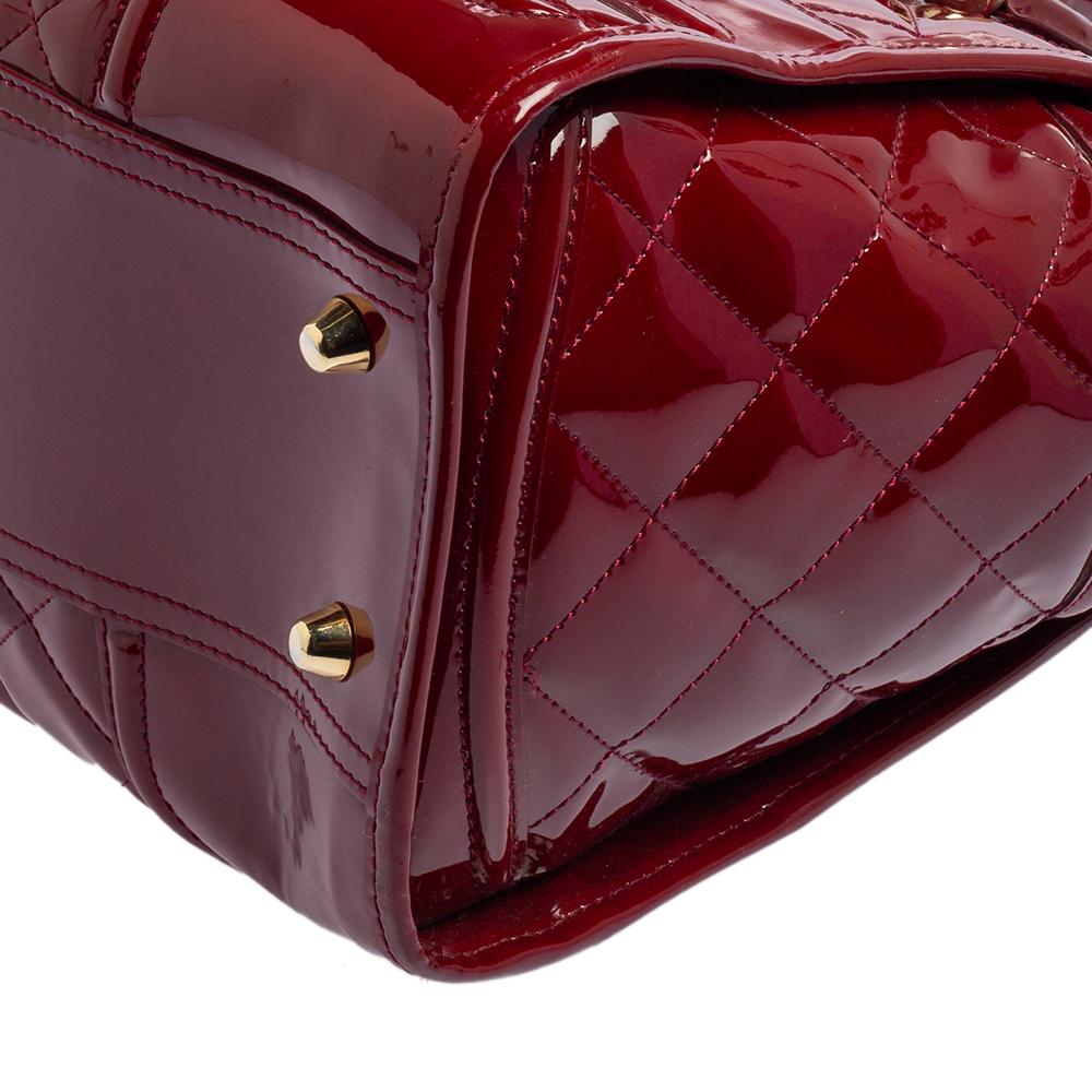 Rote gesteppte Herrentasche aus Lackleder von Burberry 9