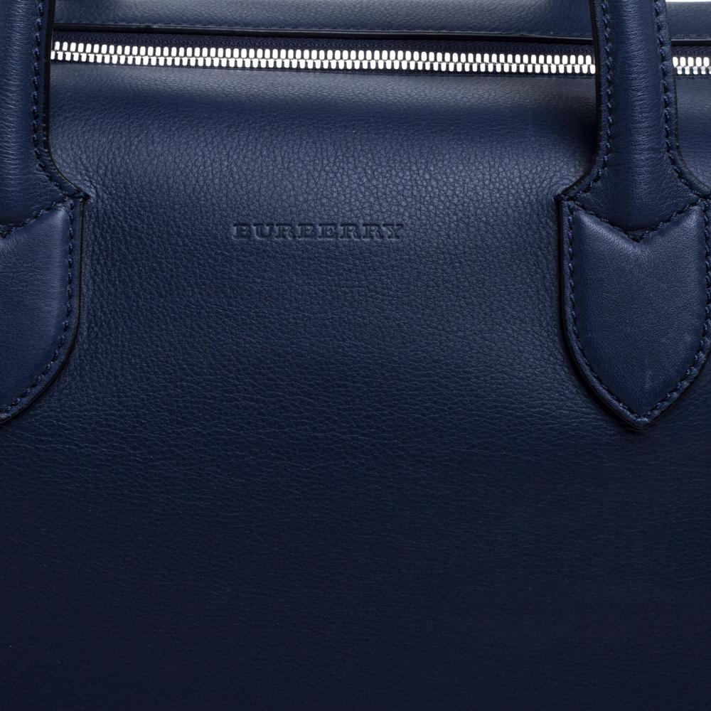 Burberry Regency Blue Leather Lawrence Holdall Weekend Bag In New Condition In Dubai, Al Qouz 2