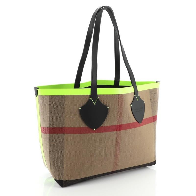 burberry giant reversible tote