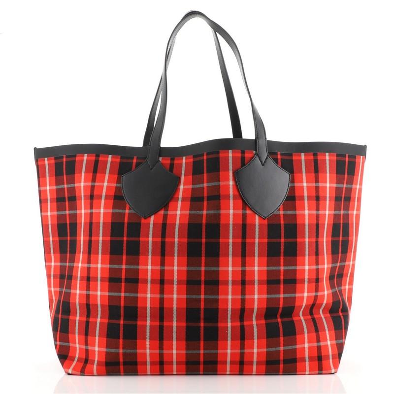 Burberry giant shop tote bag