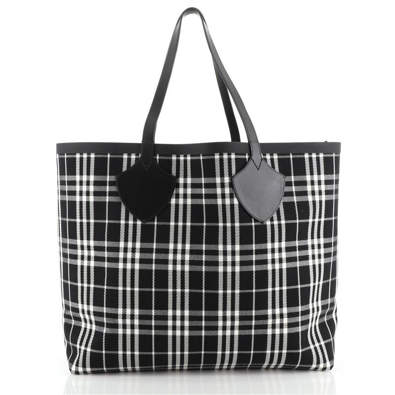 Women's or Men's Burberry Reversible Giant Tote Tartan Cotton XL