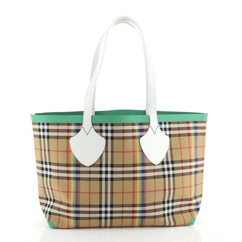 burberry giant tote