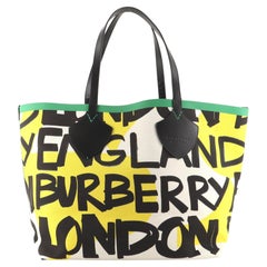 Burberry Wendbare Graffiti Giant Tote aus bedrucktem Segeltuch XL