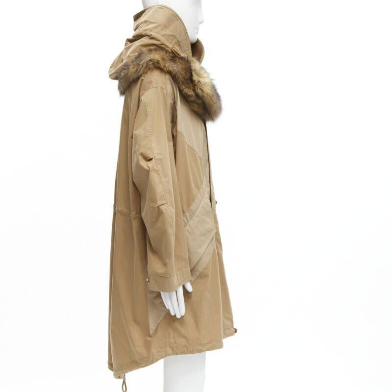 Uomo Burberry Riccardo Tisci 2019 giacca a vento calda in gabardine di noce con pelliccia sintetica EU52 XL in vendita