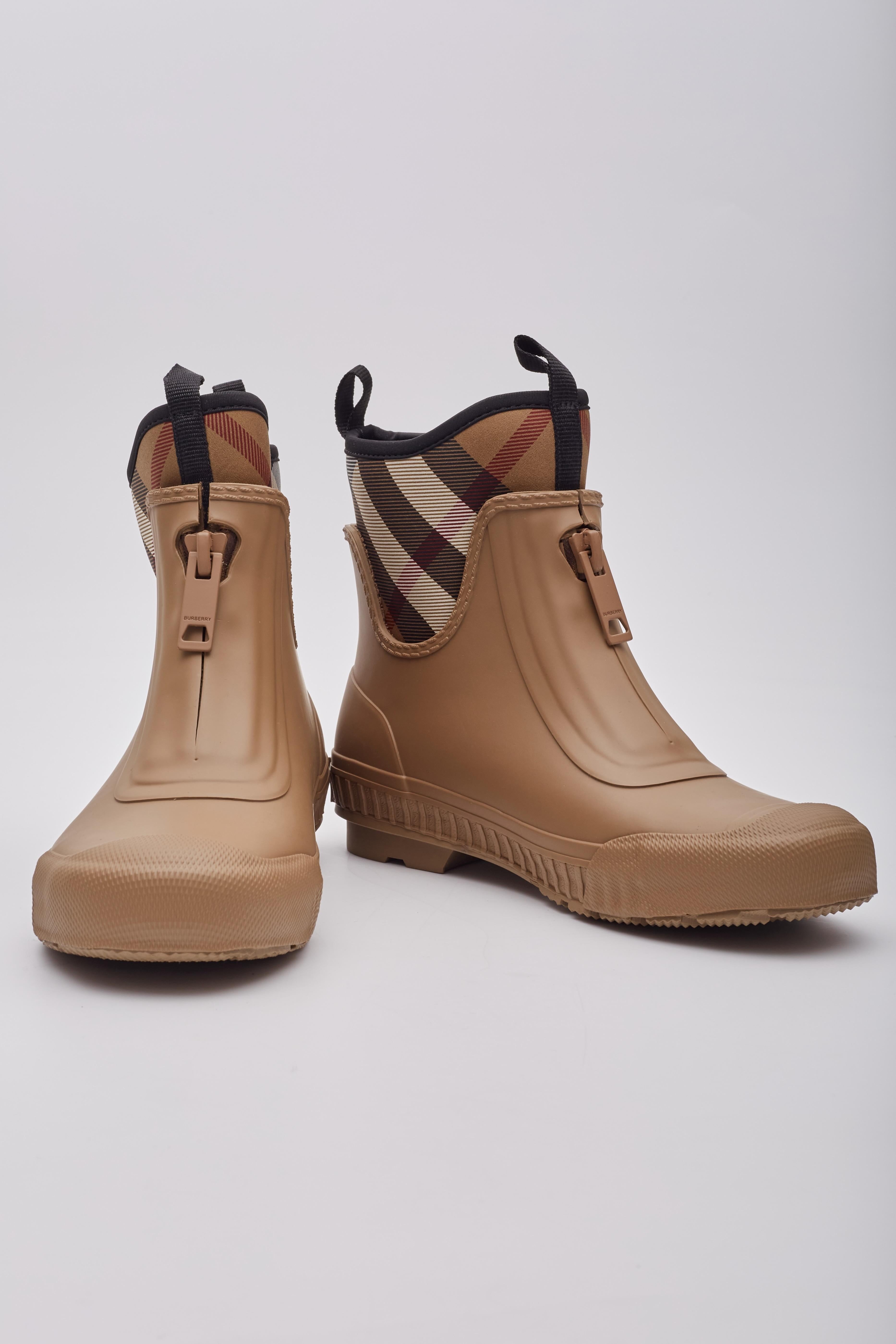 Women's Burberry Rubber & Neoprene Check Brown Rain Boots (38 EU)