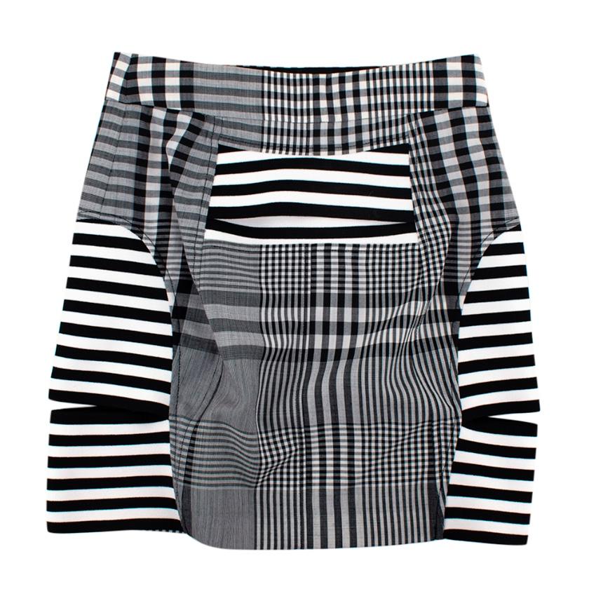 Burberry Runway Black and White Check Wool Mini Skirt - Size US 00 at ...