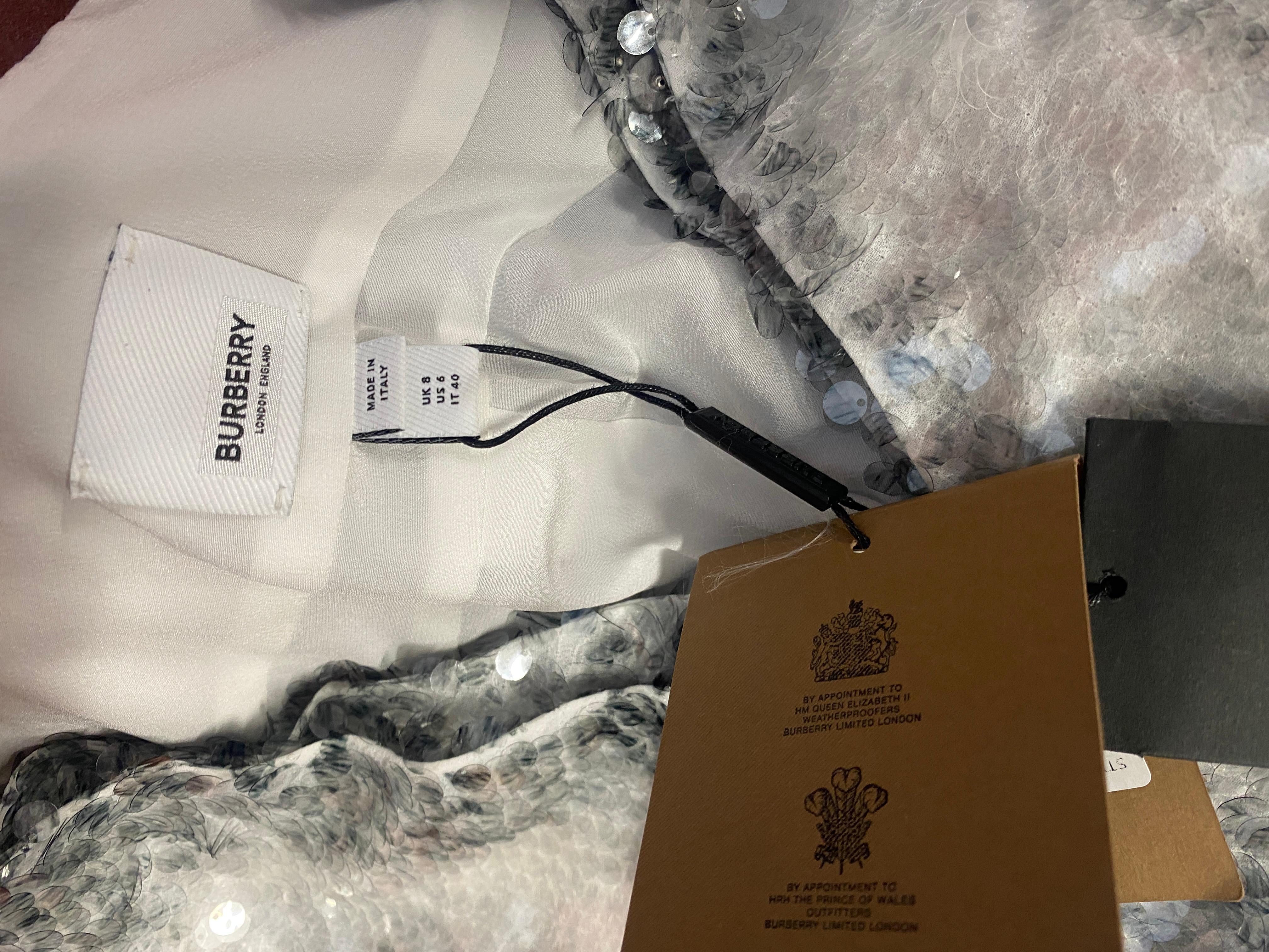 Robe à sequins Burberry 2021 en vente 7